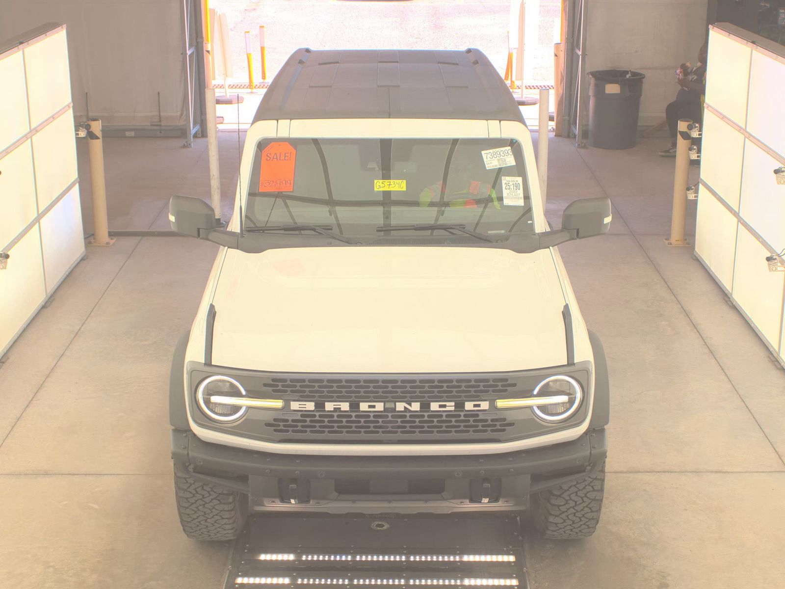 FORD BRONCO - 3