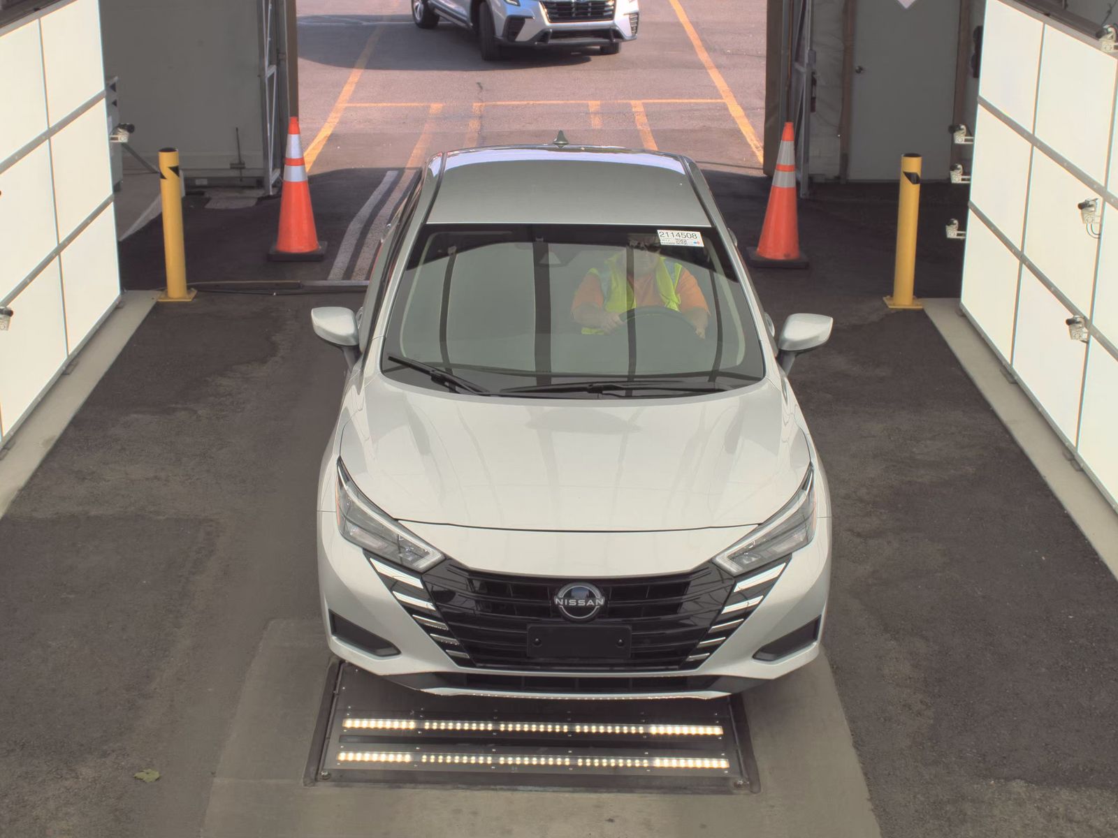 NISSAN VERSA - 3