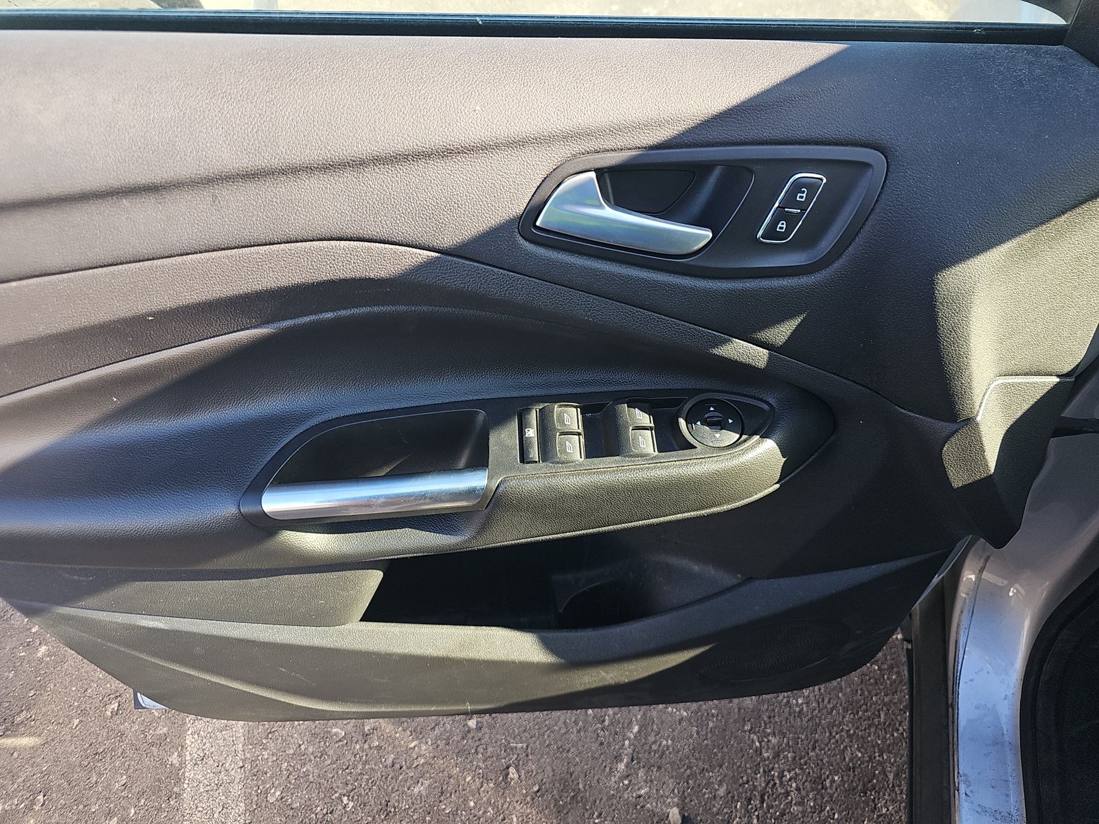 FORD ESCAPE - 10