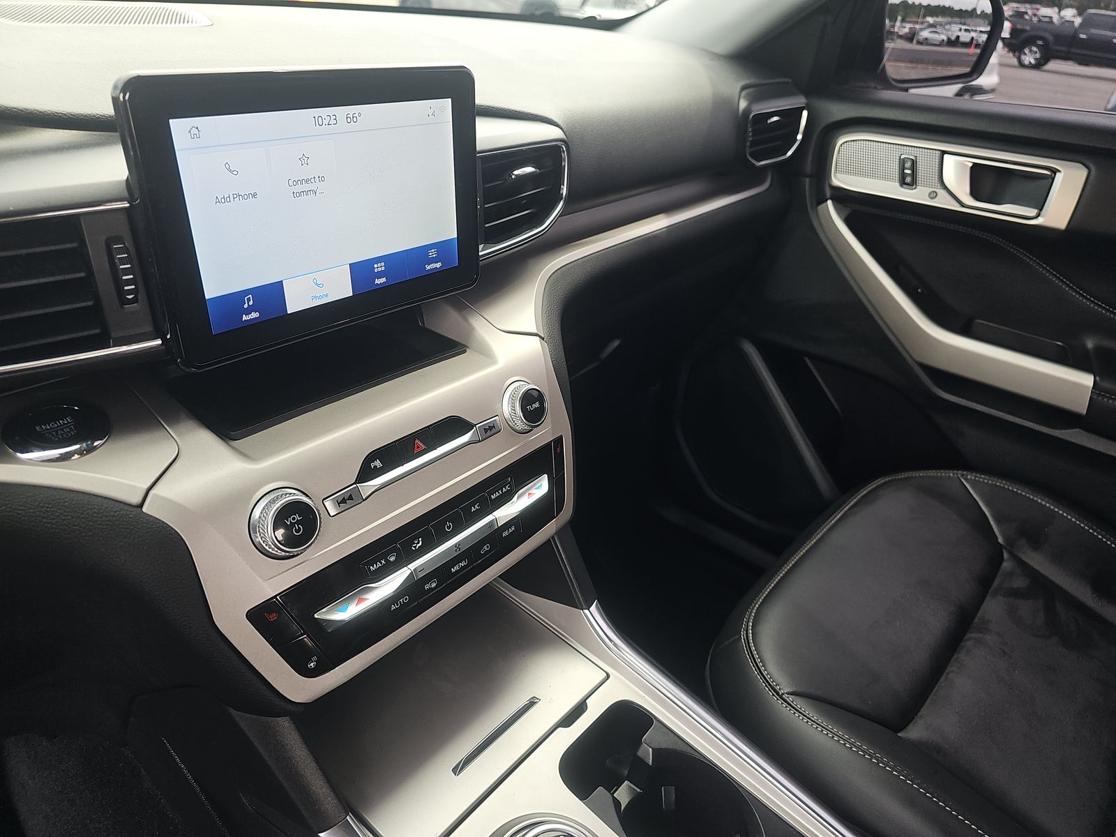 2024 Ford Explorer XLT RWD