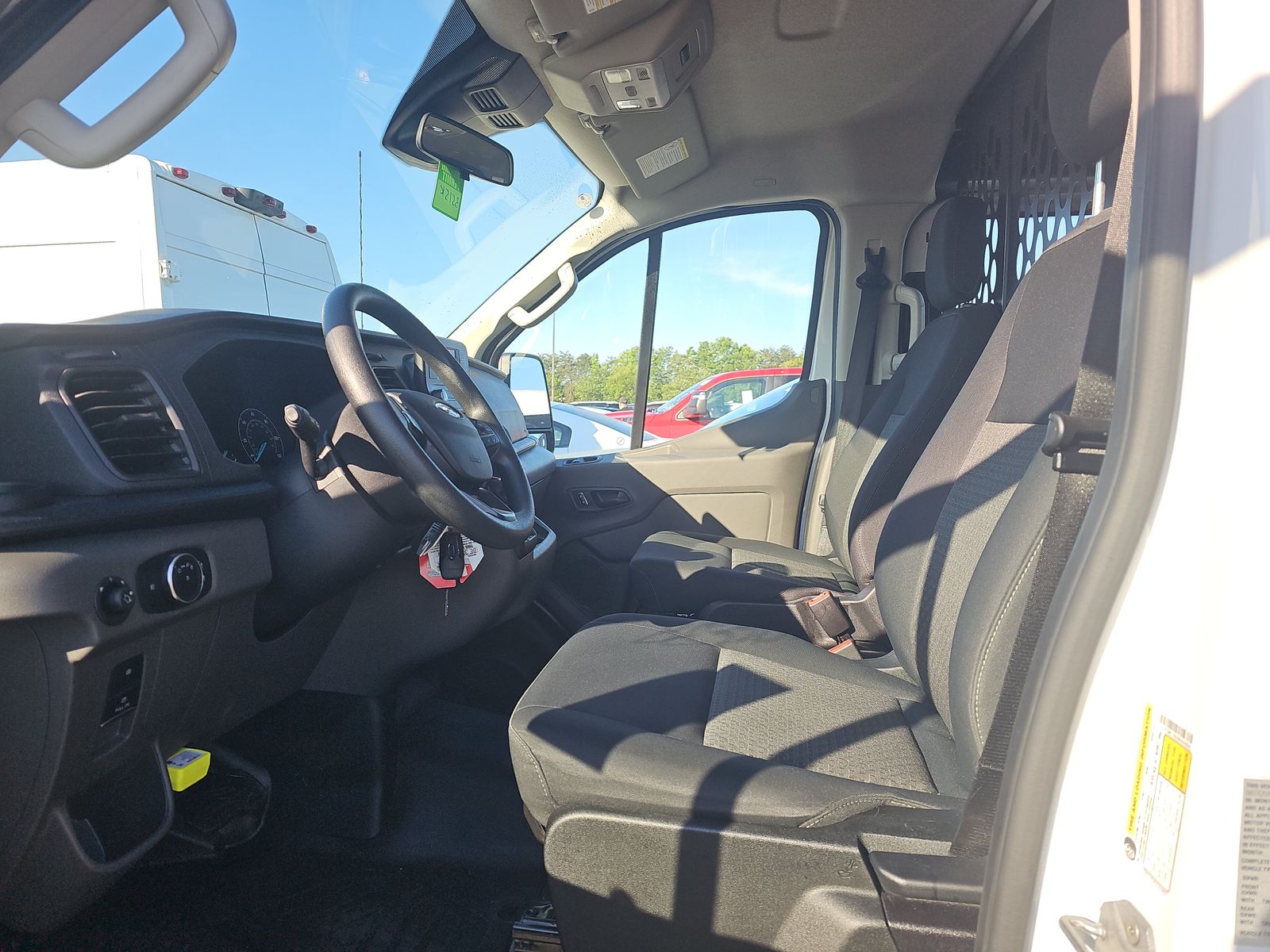 FORD TRANSIT 250 - 8