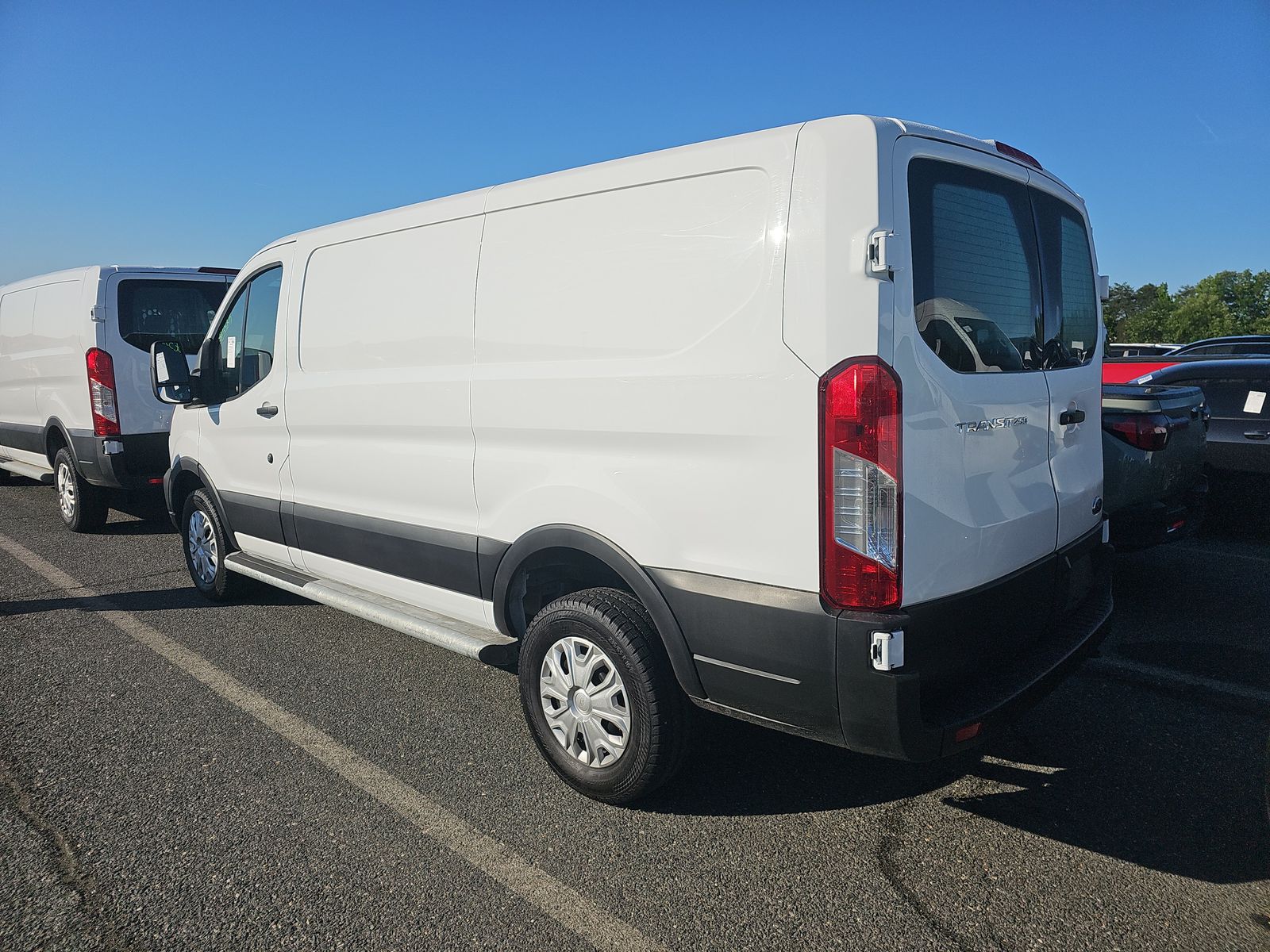 FORD TRANSIT 250 - 7