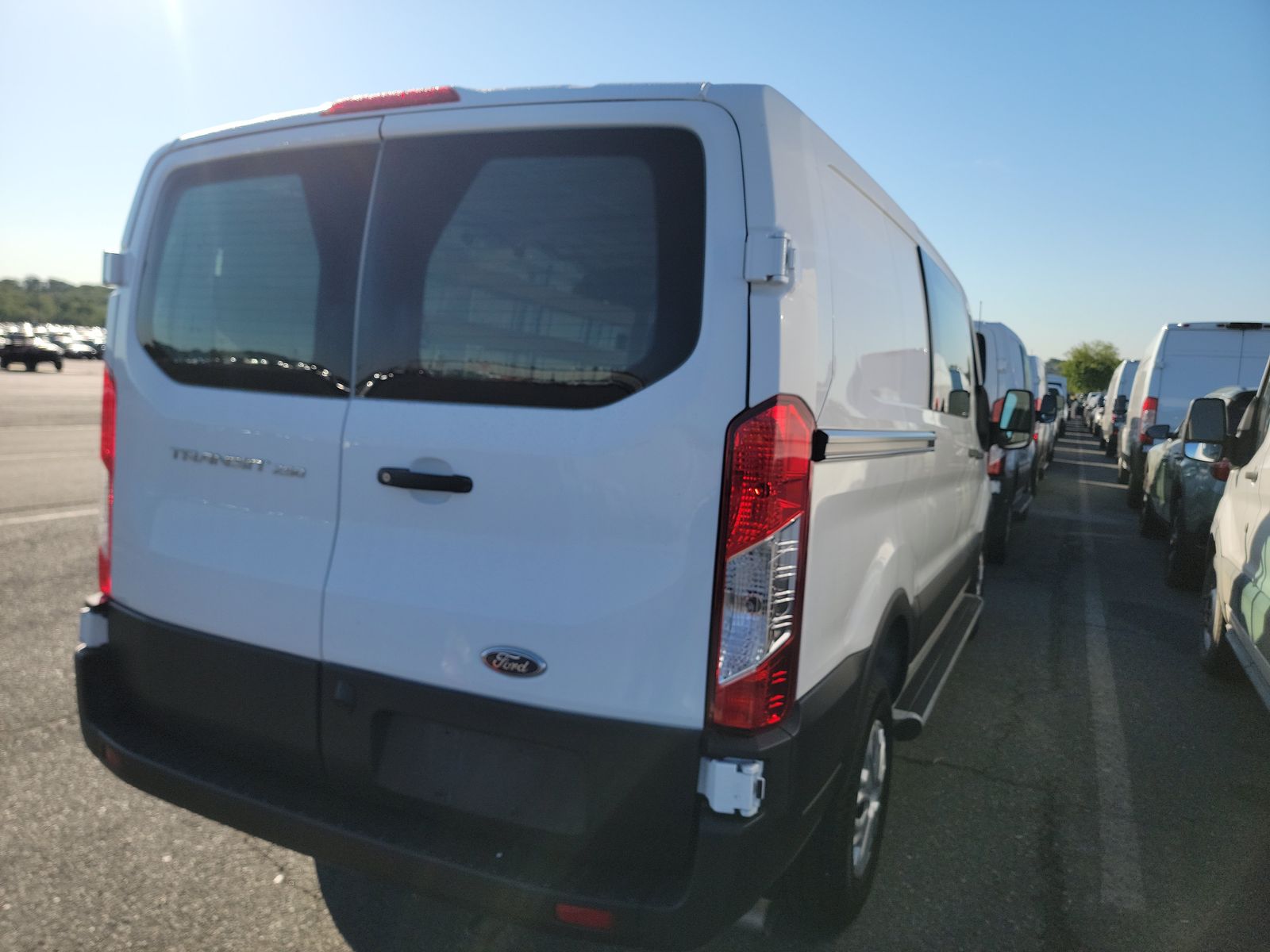FORD TRANSIT 250 - 5