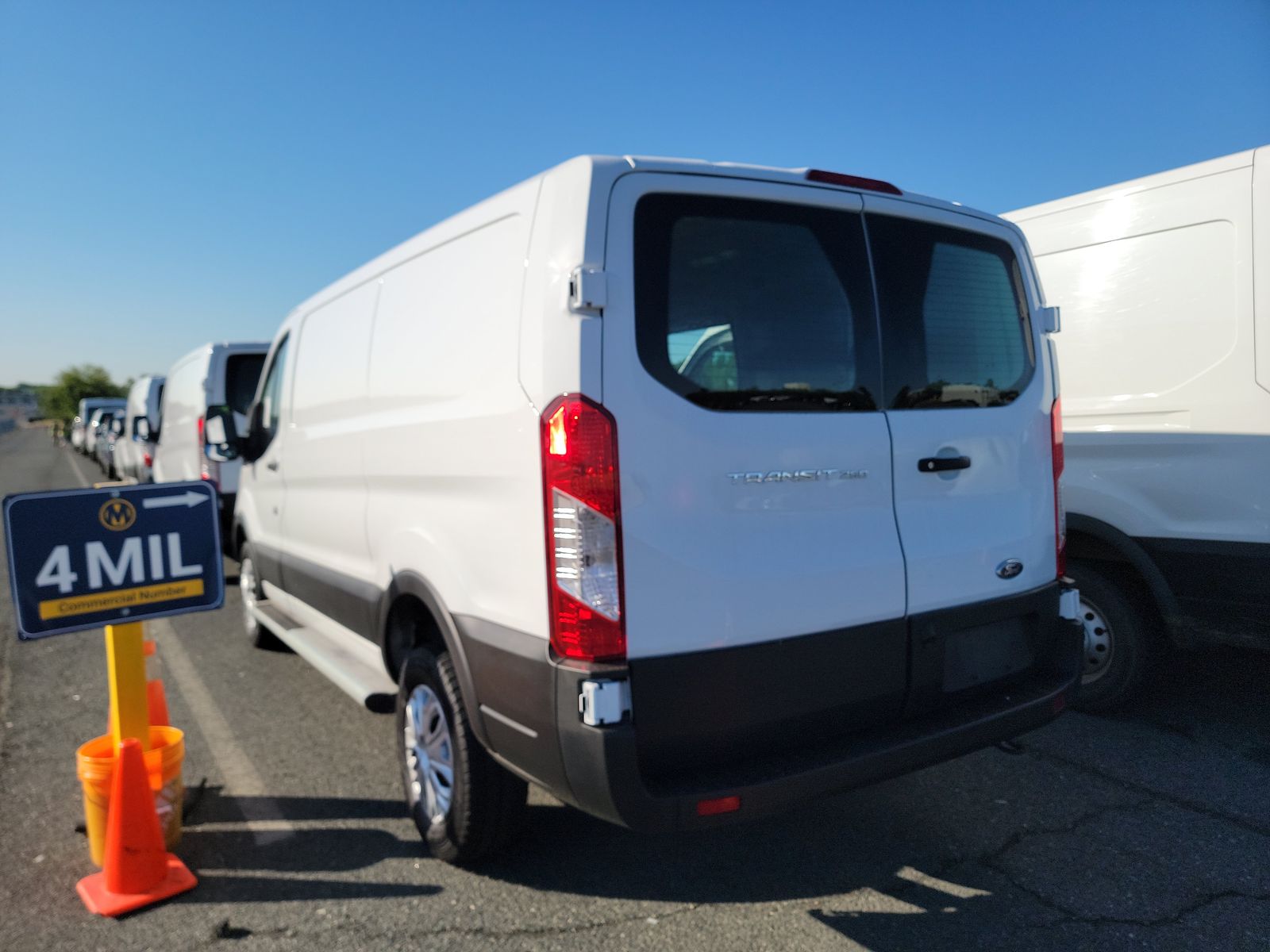 FORD TRANSIT 250 - 7