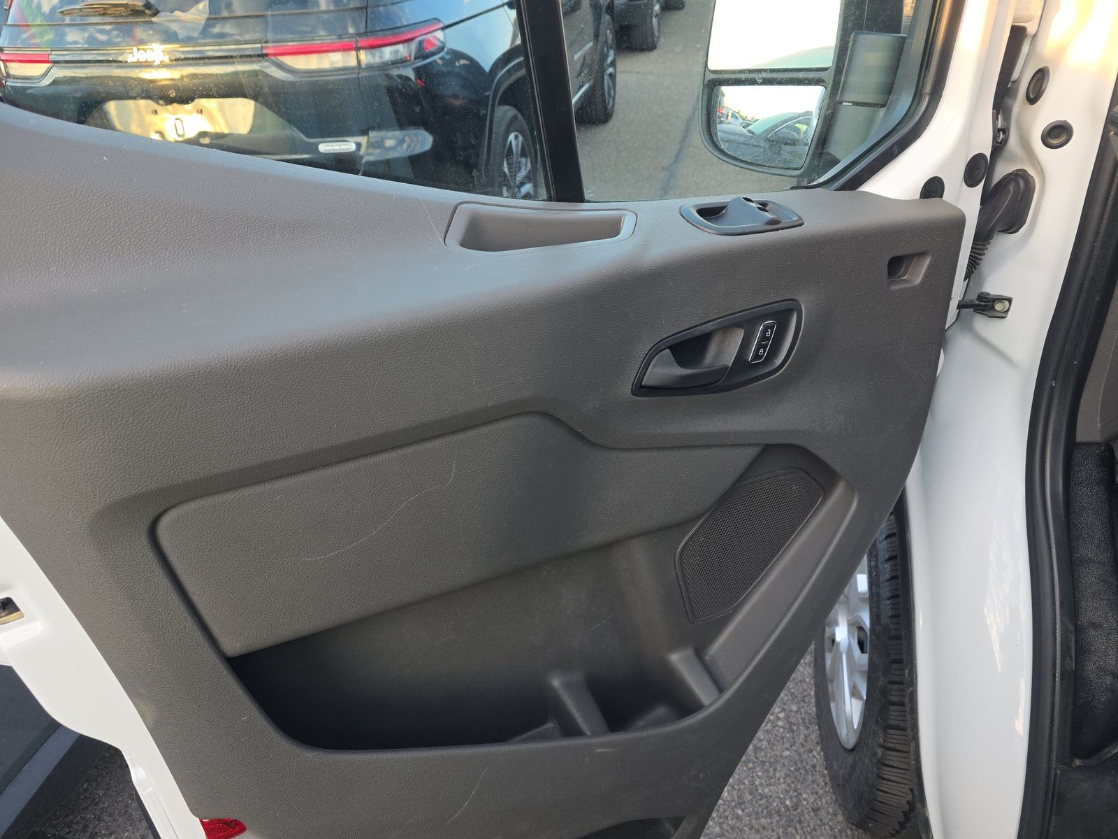 FORD TRANSIT 250 - 10