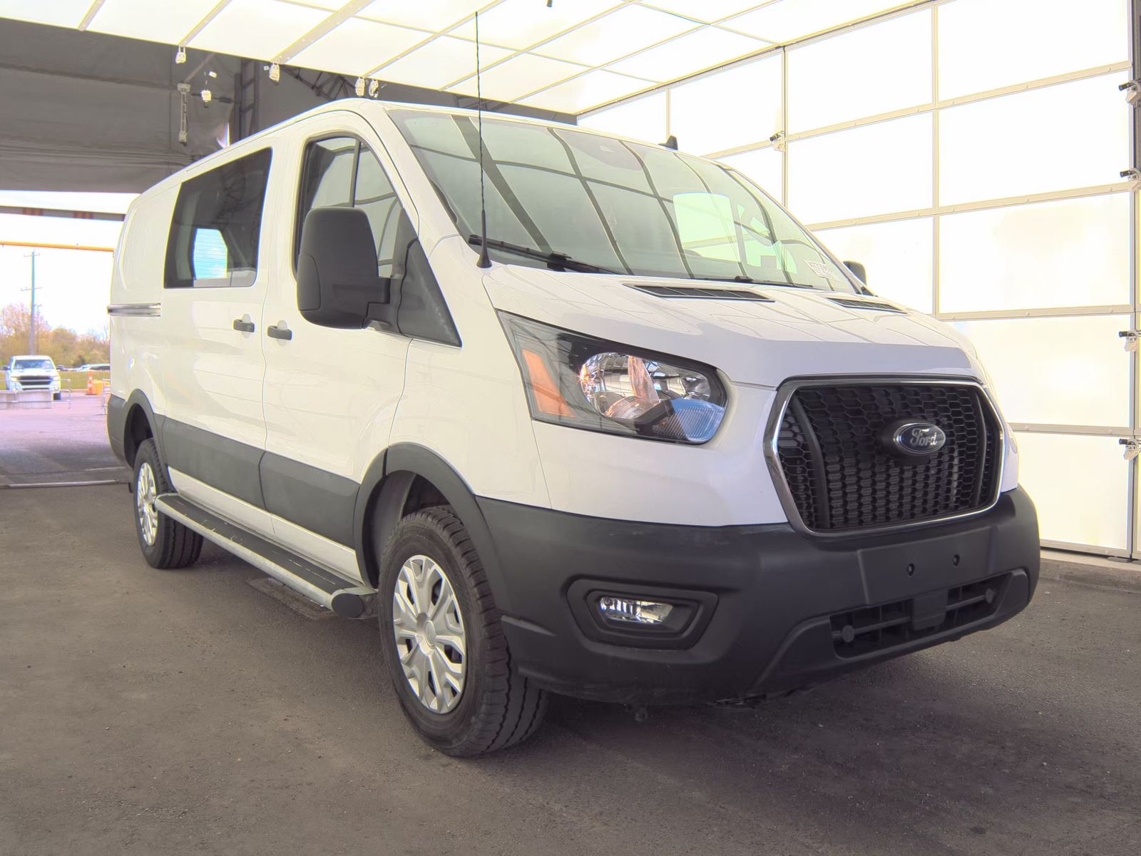 FORD TRANSIT 250 - 4