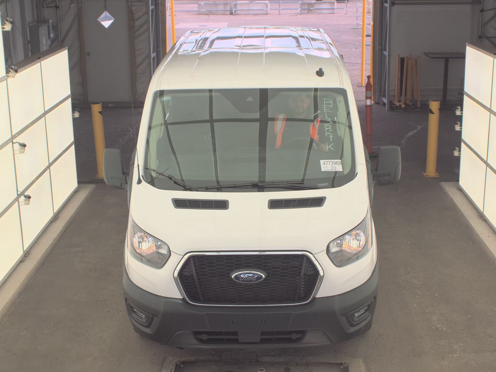 FORD TRANSIT 250 - 3