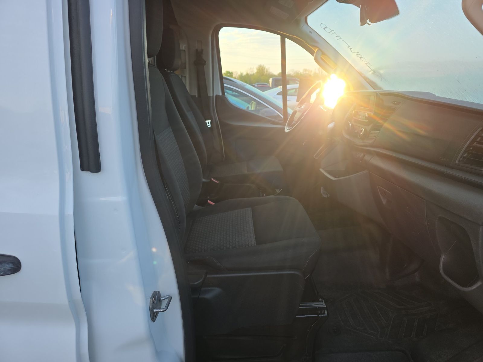 FORD TRANSIT 250 - 9