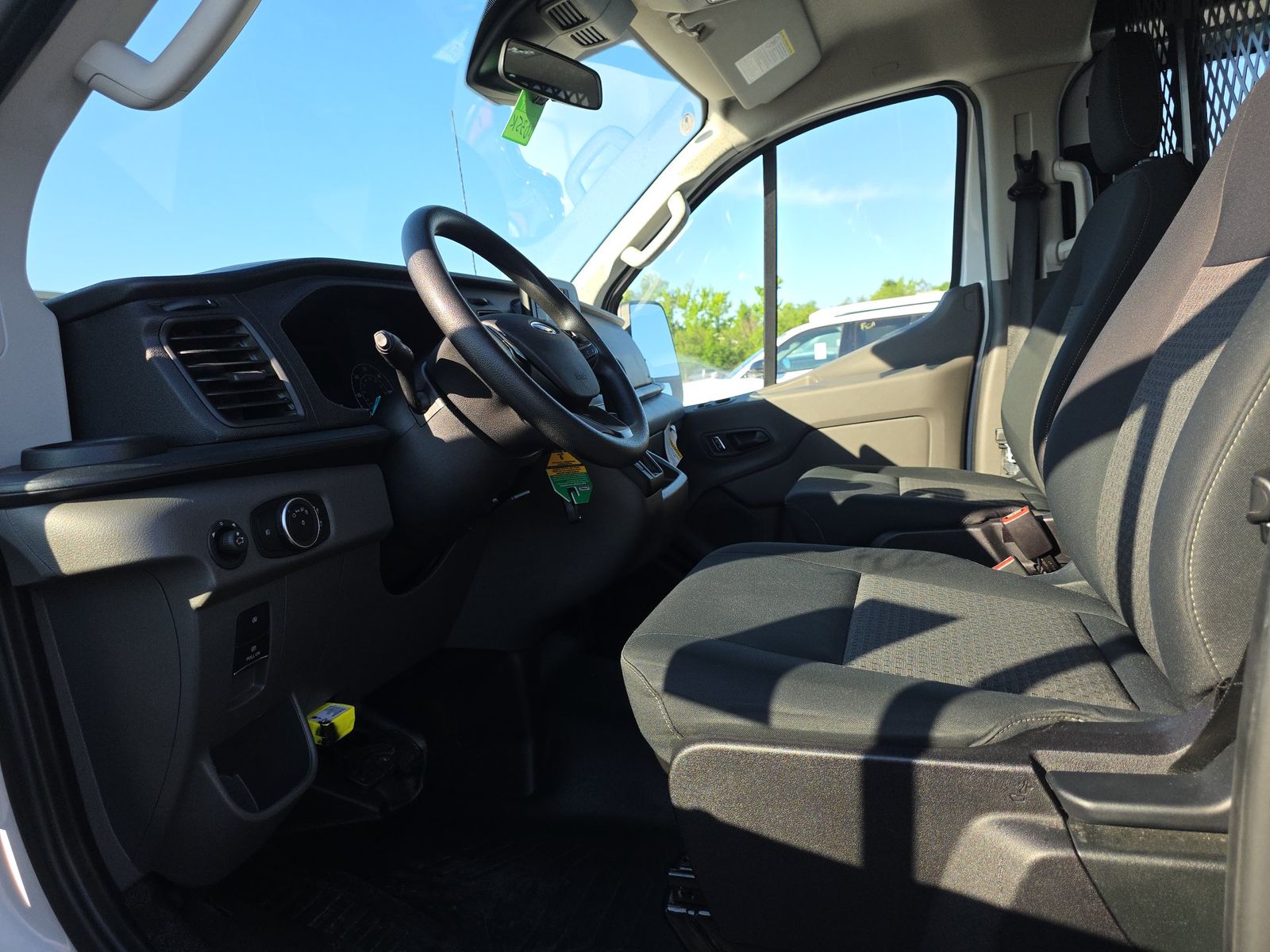 FORD TRANSIT 250 - 8