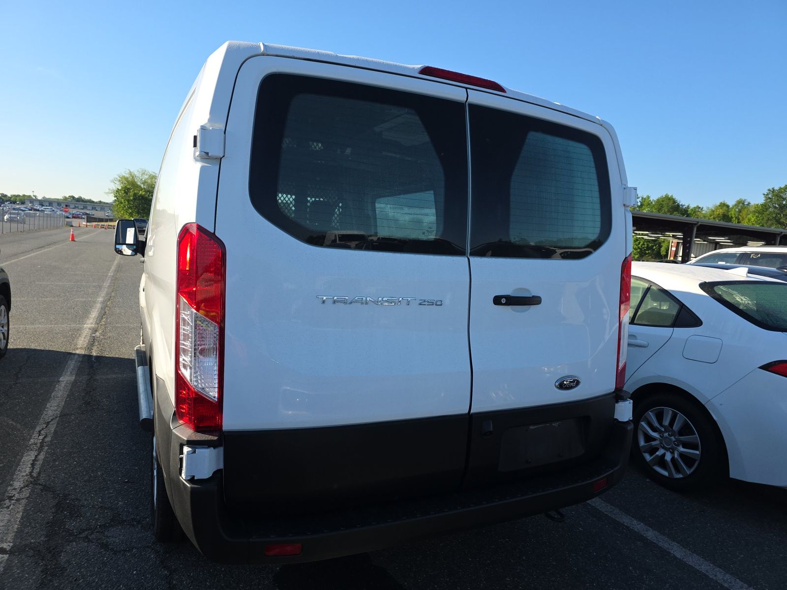 FORD TRANSIT 250 - 6