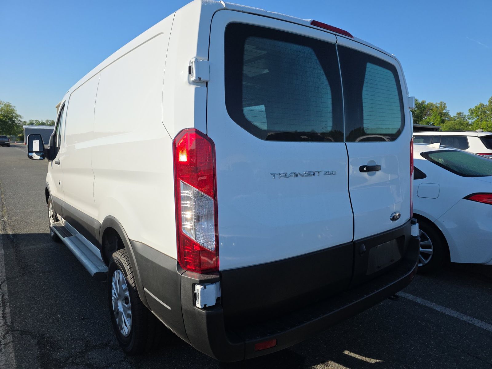 FORD TRANSIT 250 - 7
