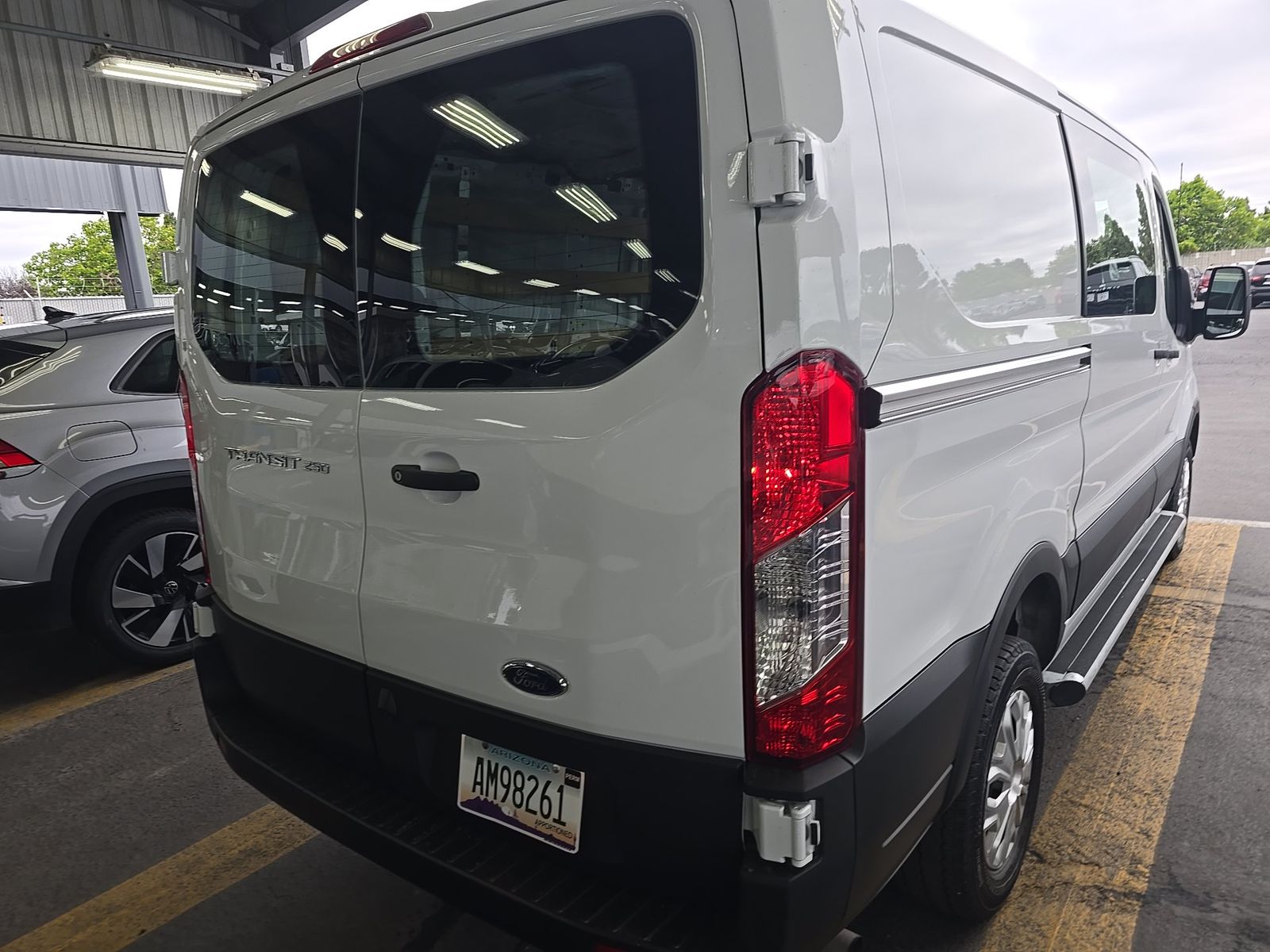 FORD TRANSIT 250 - 5