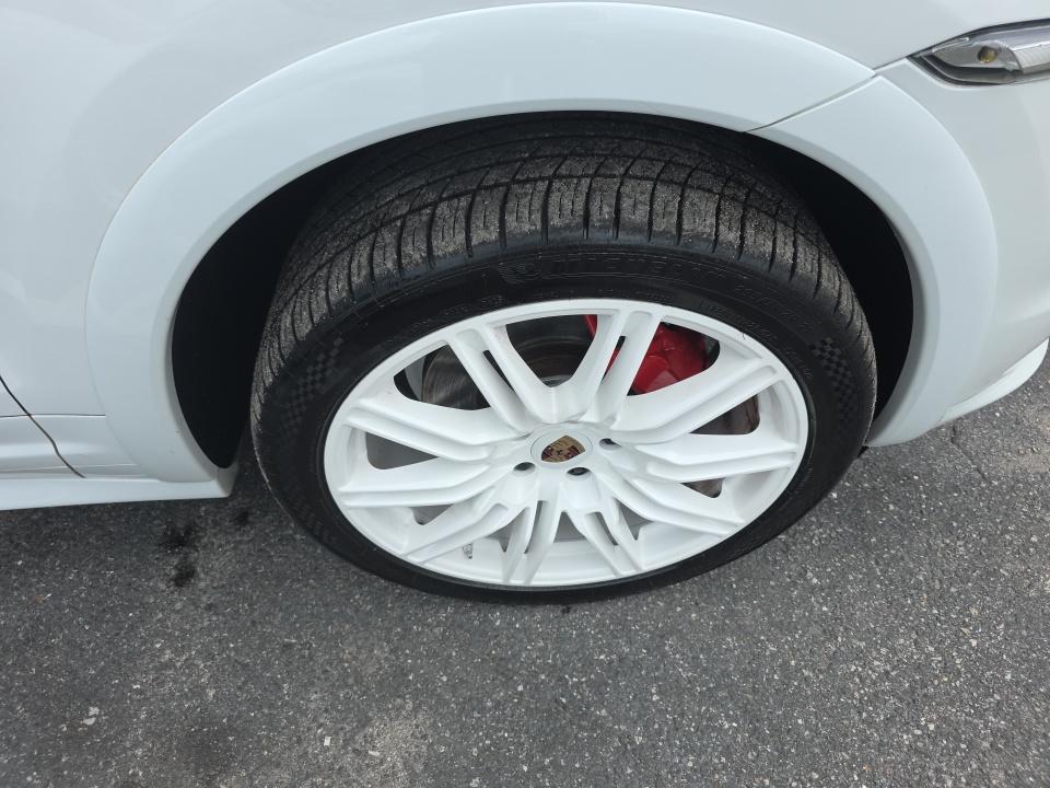 PORSCHE CAYENNE - 10