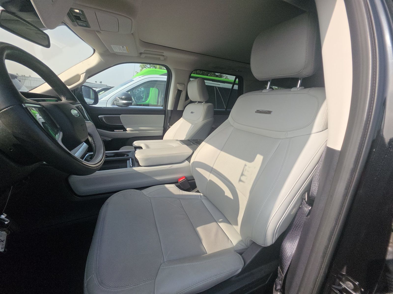 FORD EXPEDITION - 8