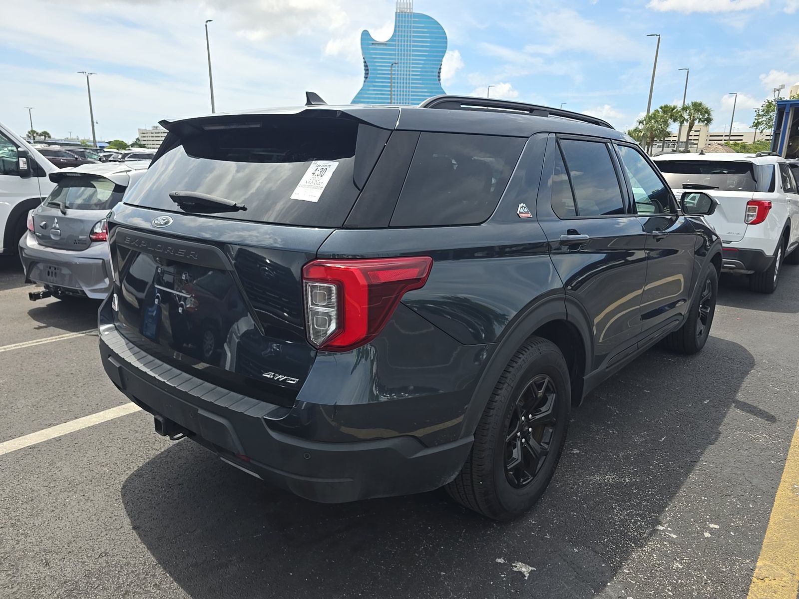 FORD EXPLORER - 5