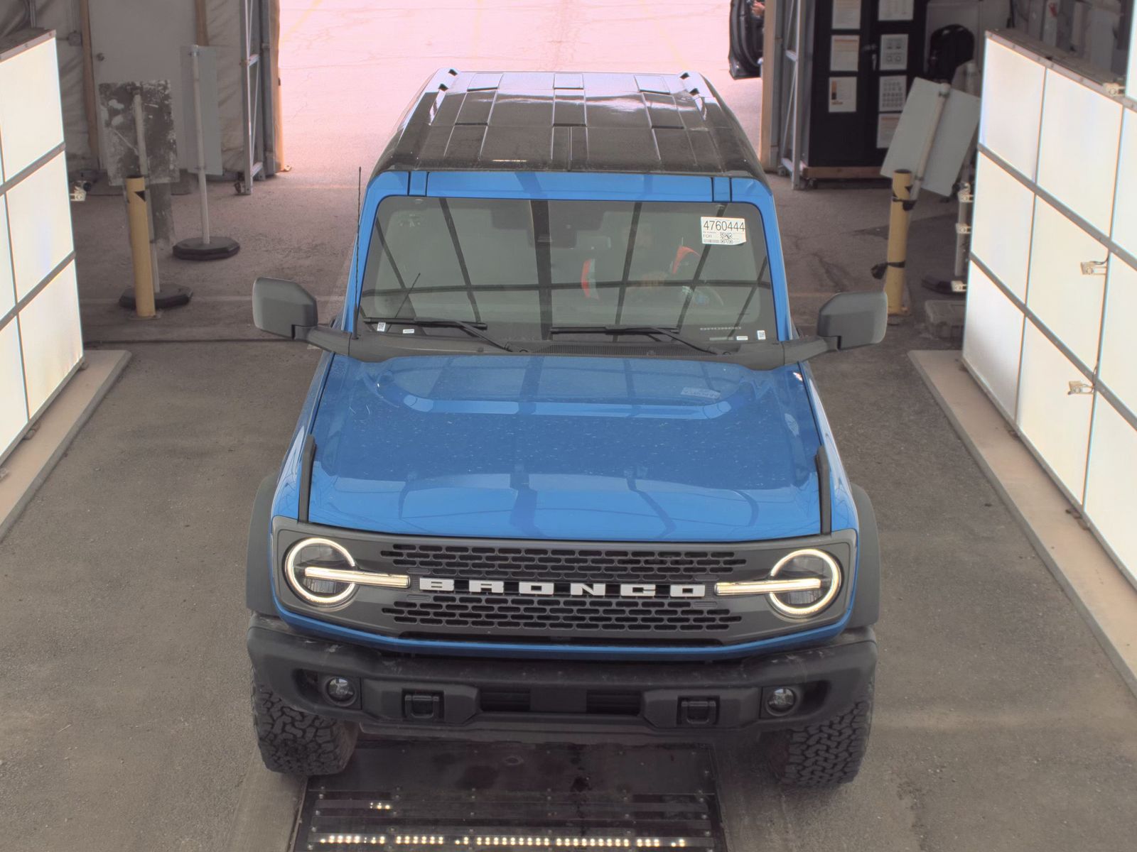 FORD BRONCO - 3