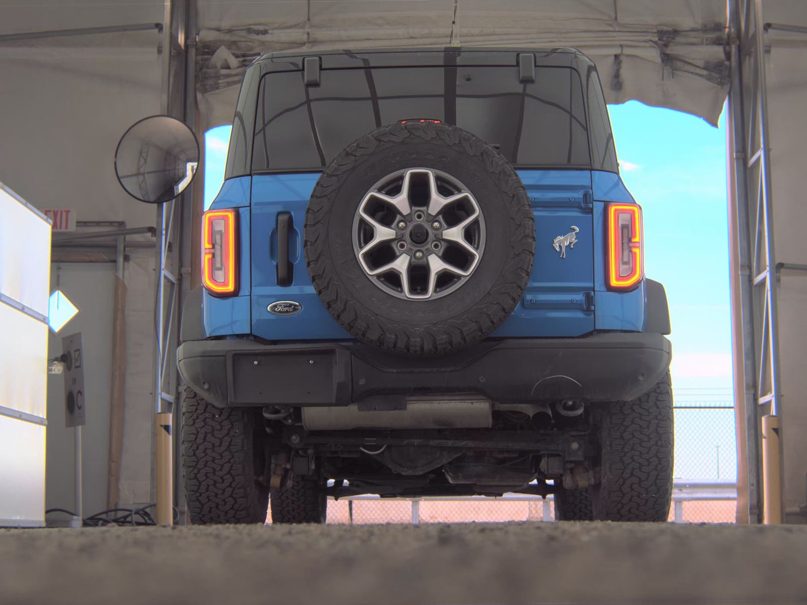 FORD BRONCO - 8