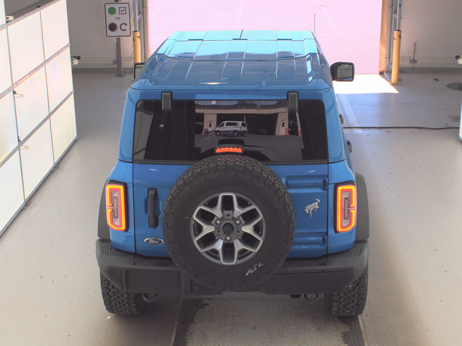 FORD BRONCO - 7