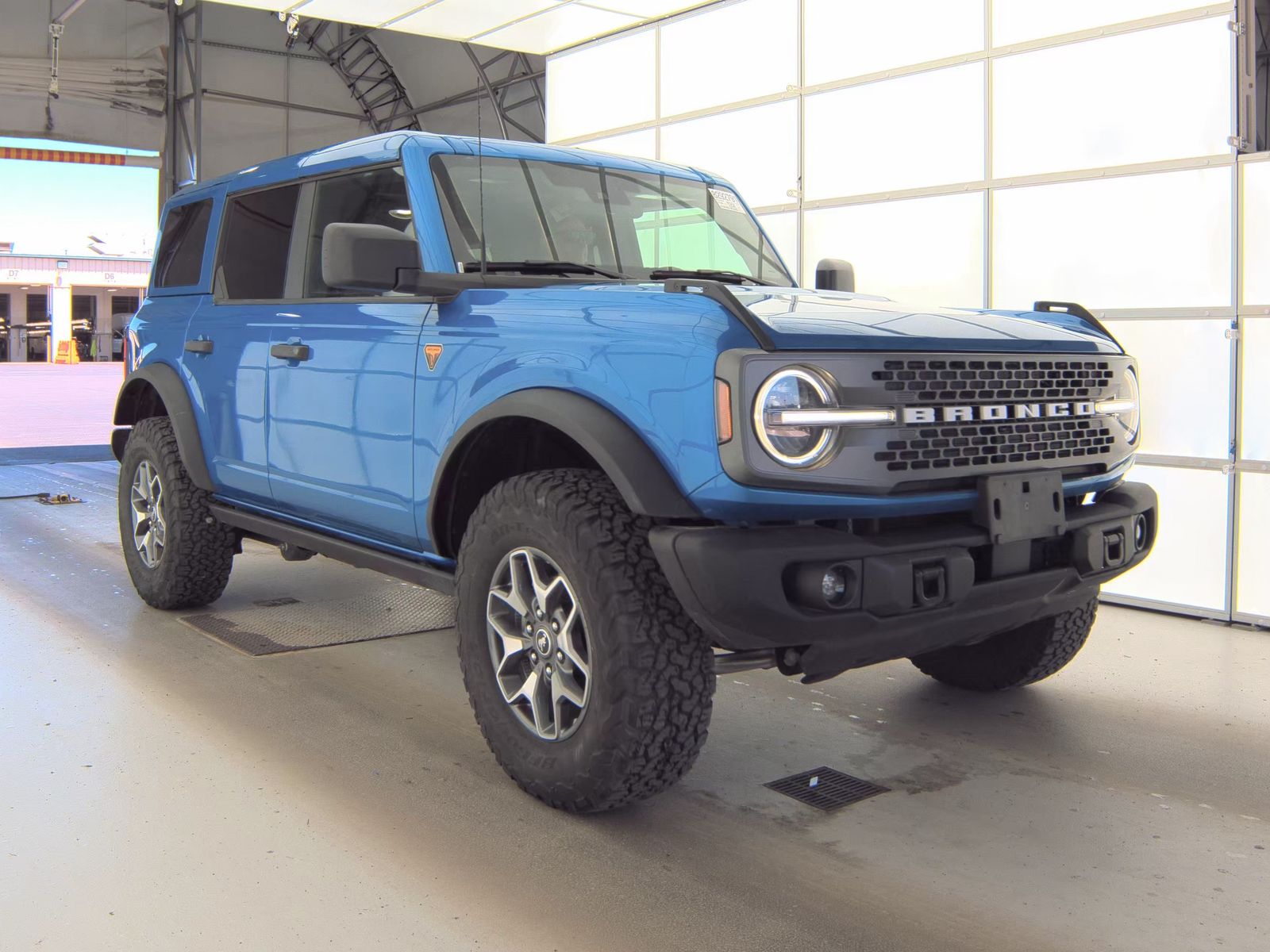 FORD BRONCO - 5