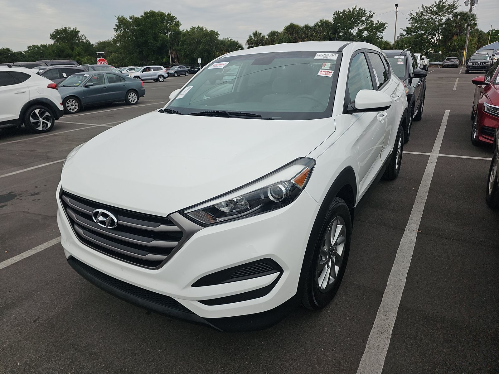 HYUNDAI TUCSON - 1