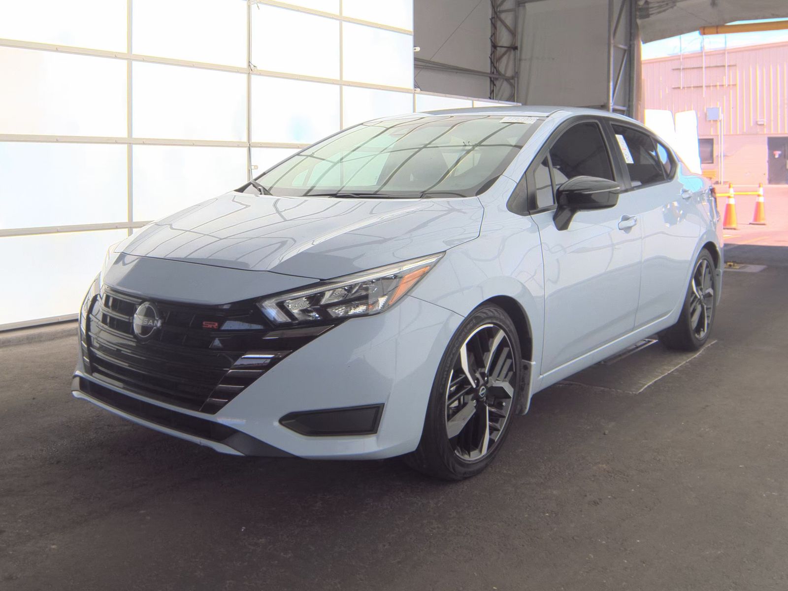 NISSAN VERSA - 1