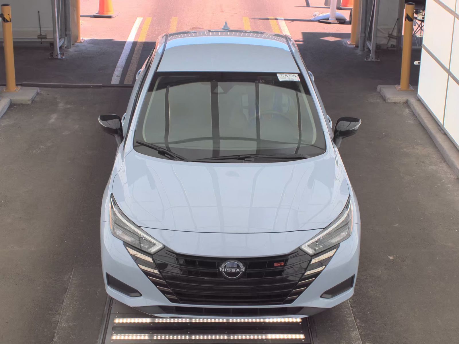 NISSAN VERSA - 3