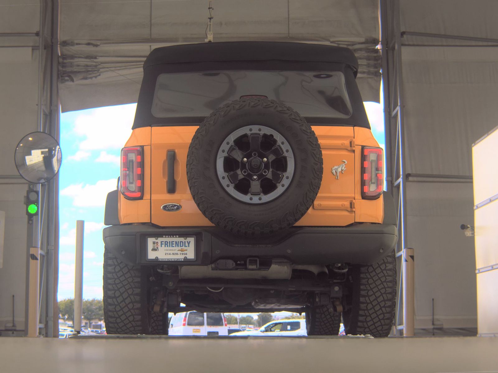 FORD BRONCO - 8