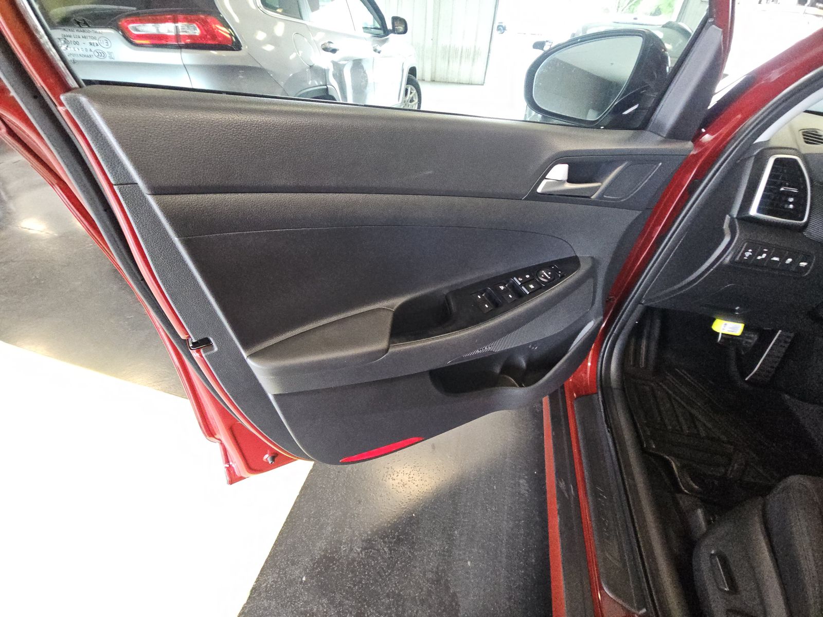 HYUNDAI TUCSON - 10
