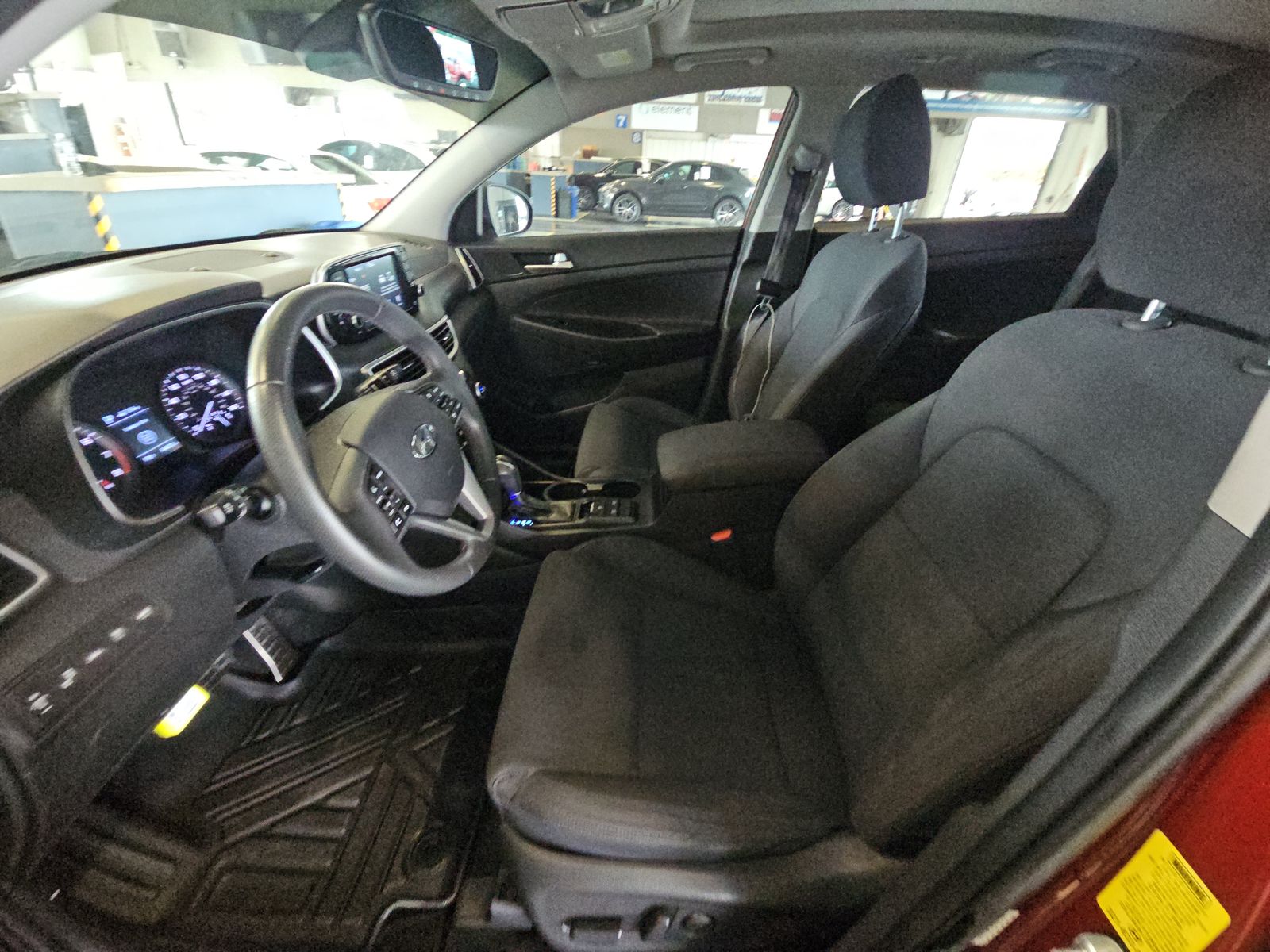 HYUNDAI TUCSON - 8