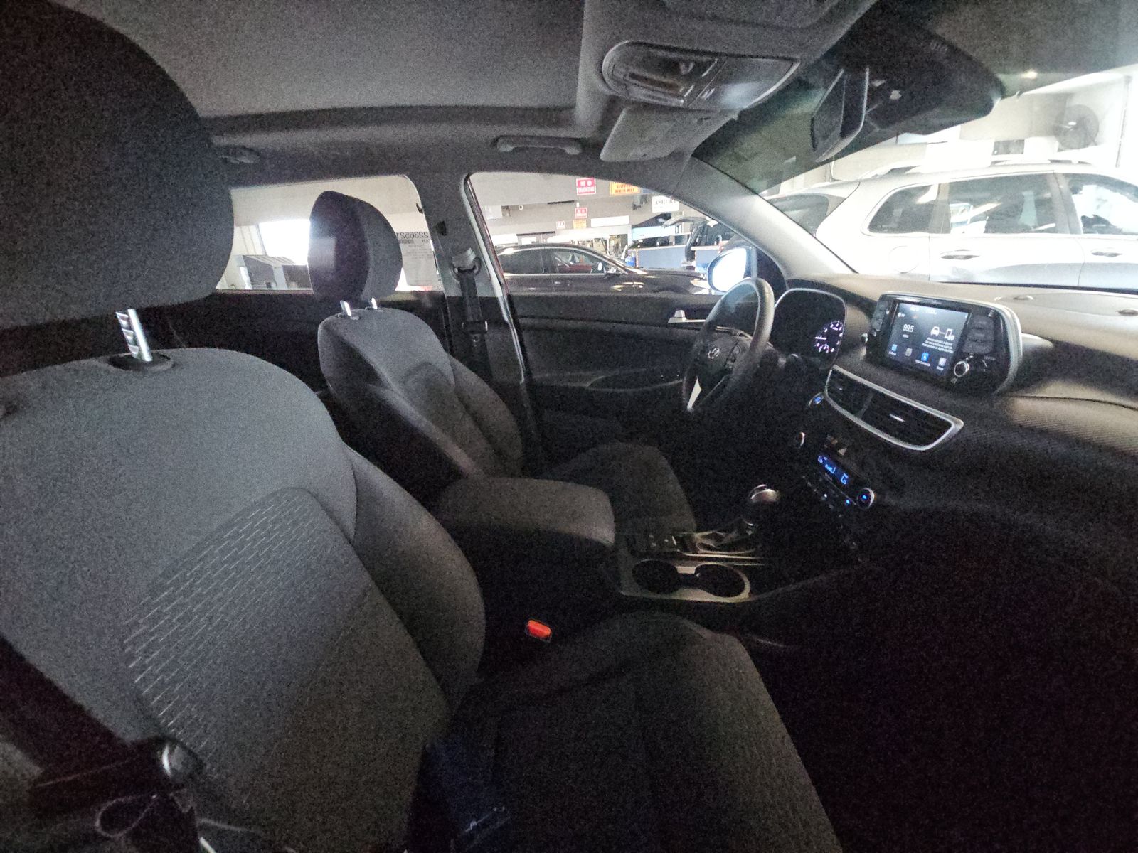 HYUNDAI TUCSON - 9