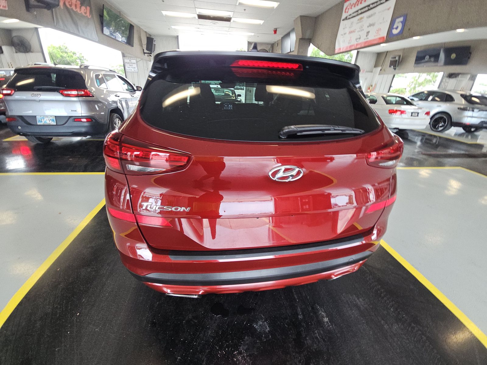 HYUNDAI TUCSON - 6