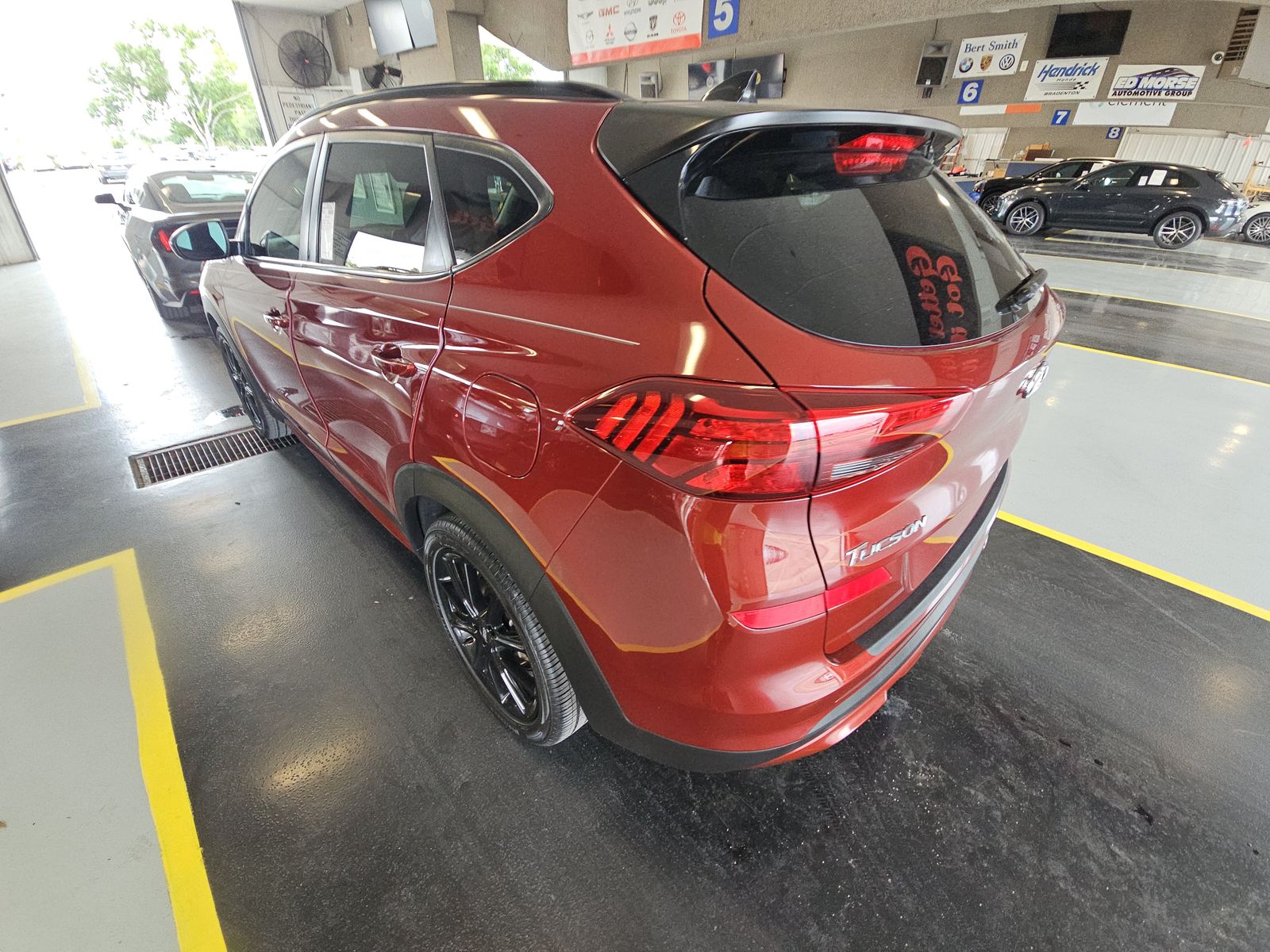 HYUNDAI TUCSON - 7