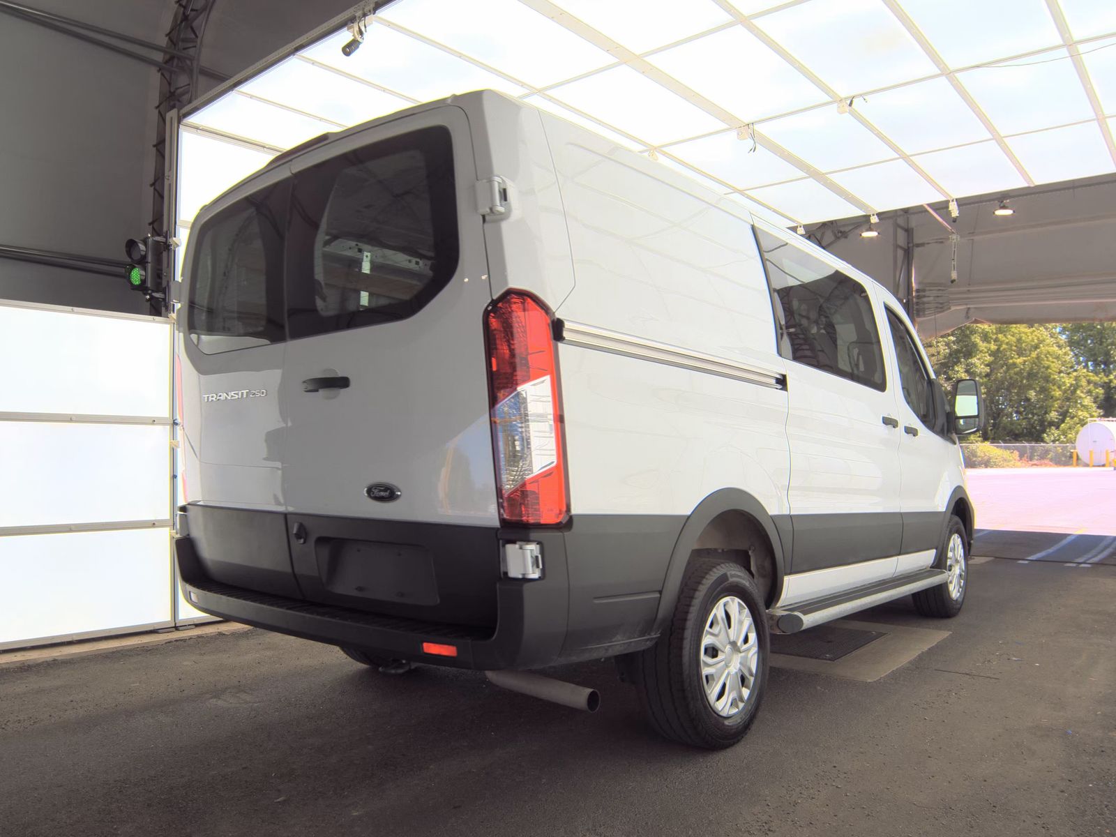 FORD TRANSIT 250 - 6