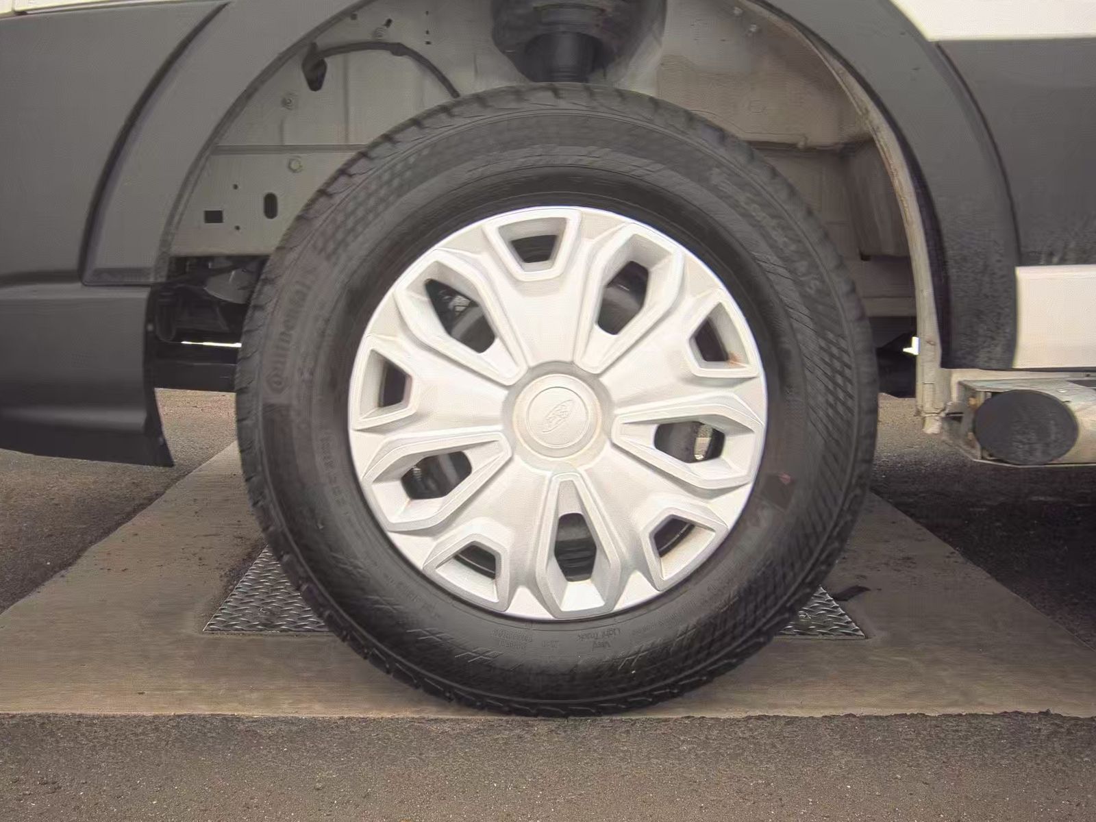 FORD TRANSIT 250 - 10