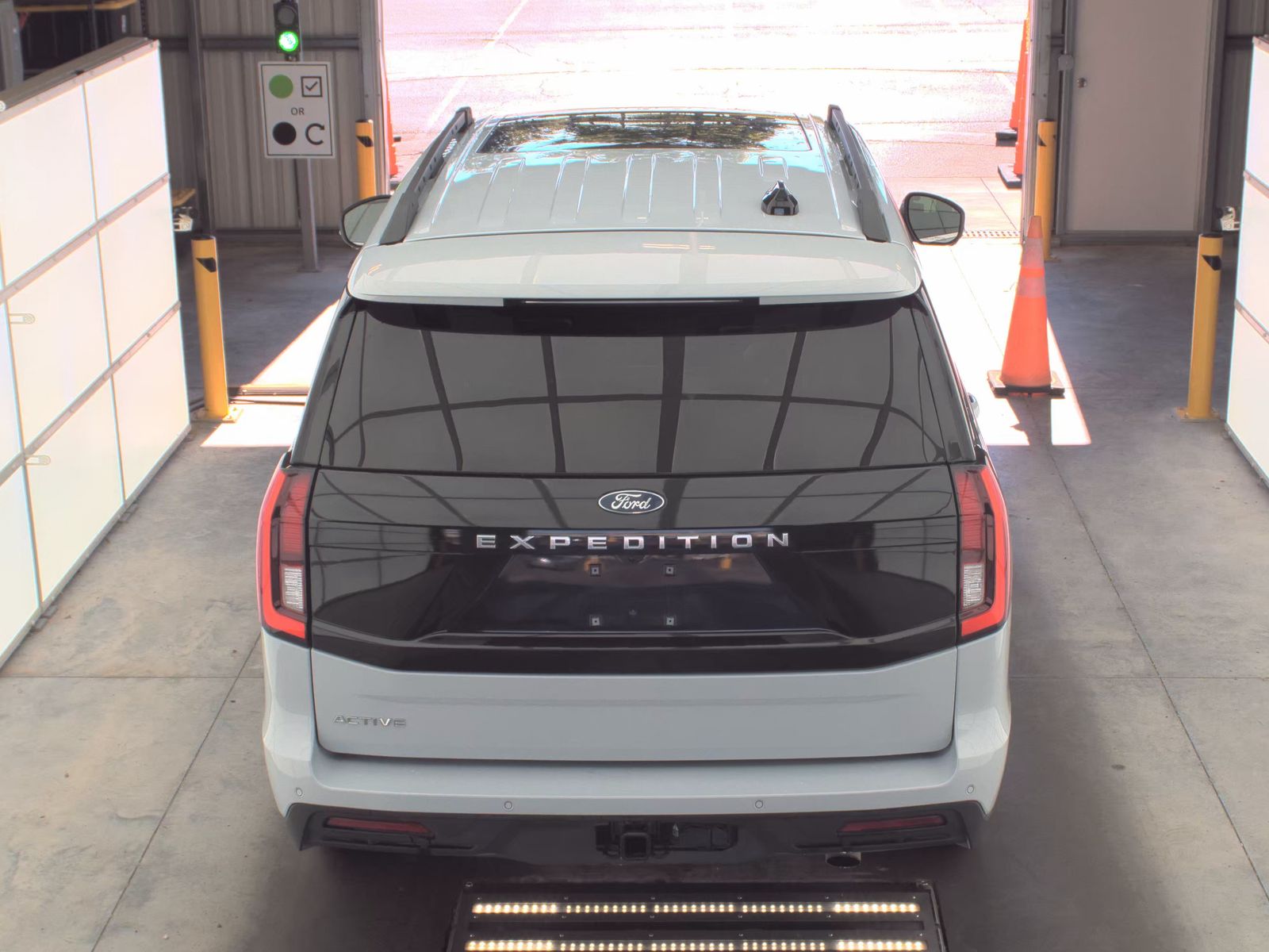 FORD EXPEDITION - 7