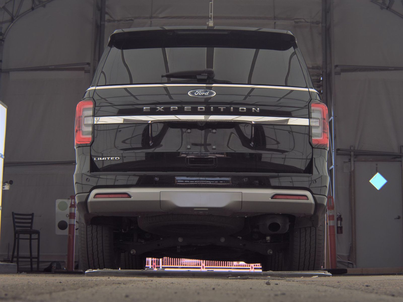 FORD EXPEDITION - 8