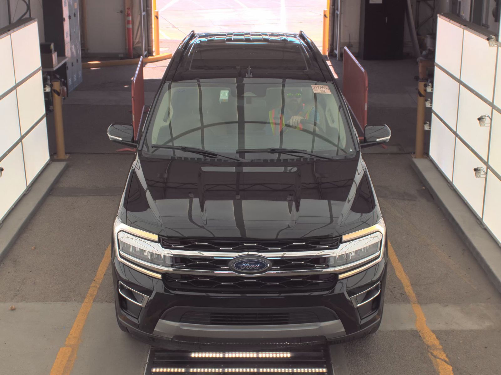 FORD EXPEDITION - 3