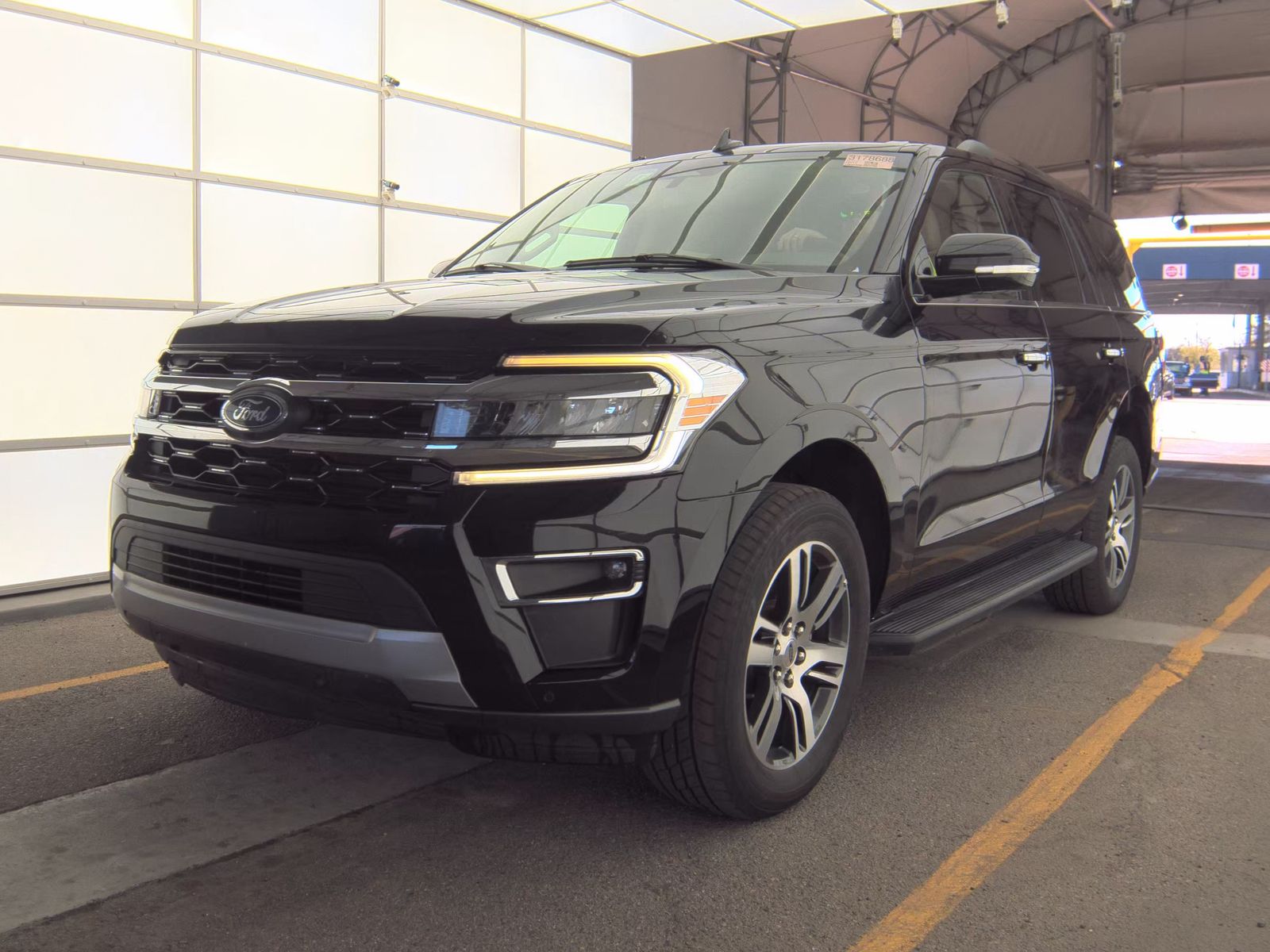 FORD EXPEDITION - 1
