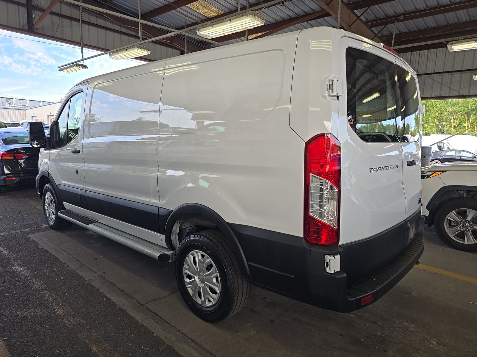 FORD TRANSIT 250 - 7