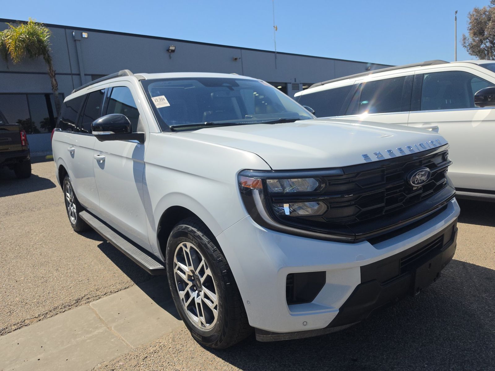 FORD EXPEDITION MAX - 4
