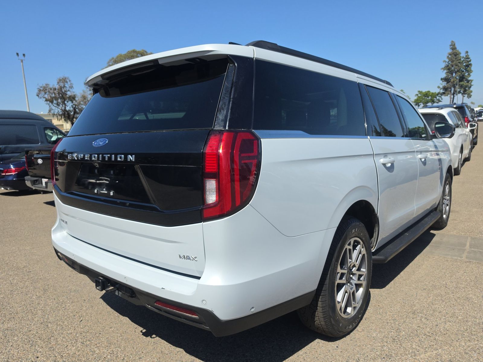 FORD EXPEDITION MAX - 5