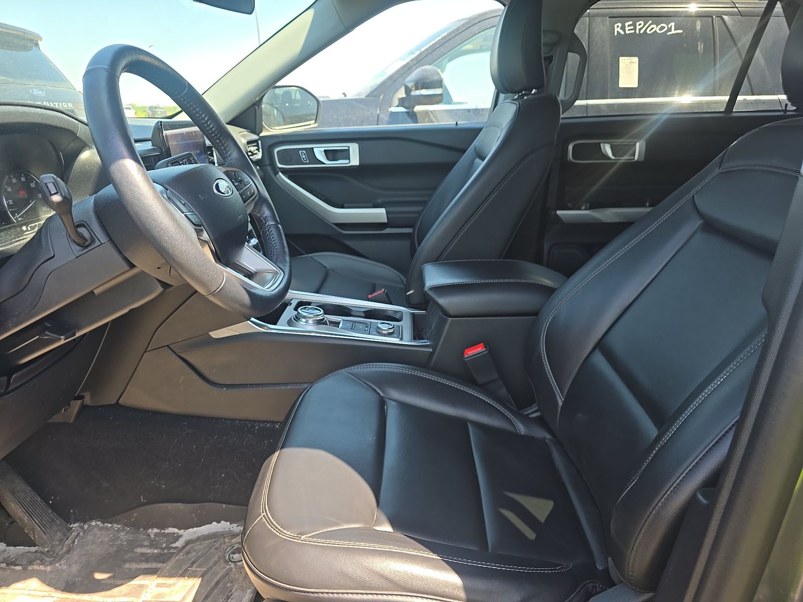 FORD EXPLORER - 8