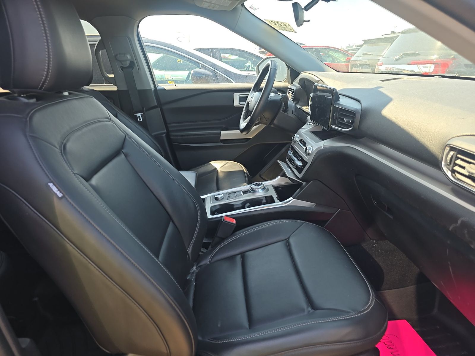FORD EXPLORER - 9