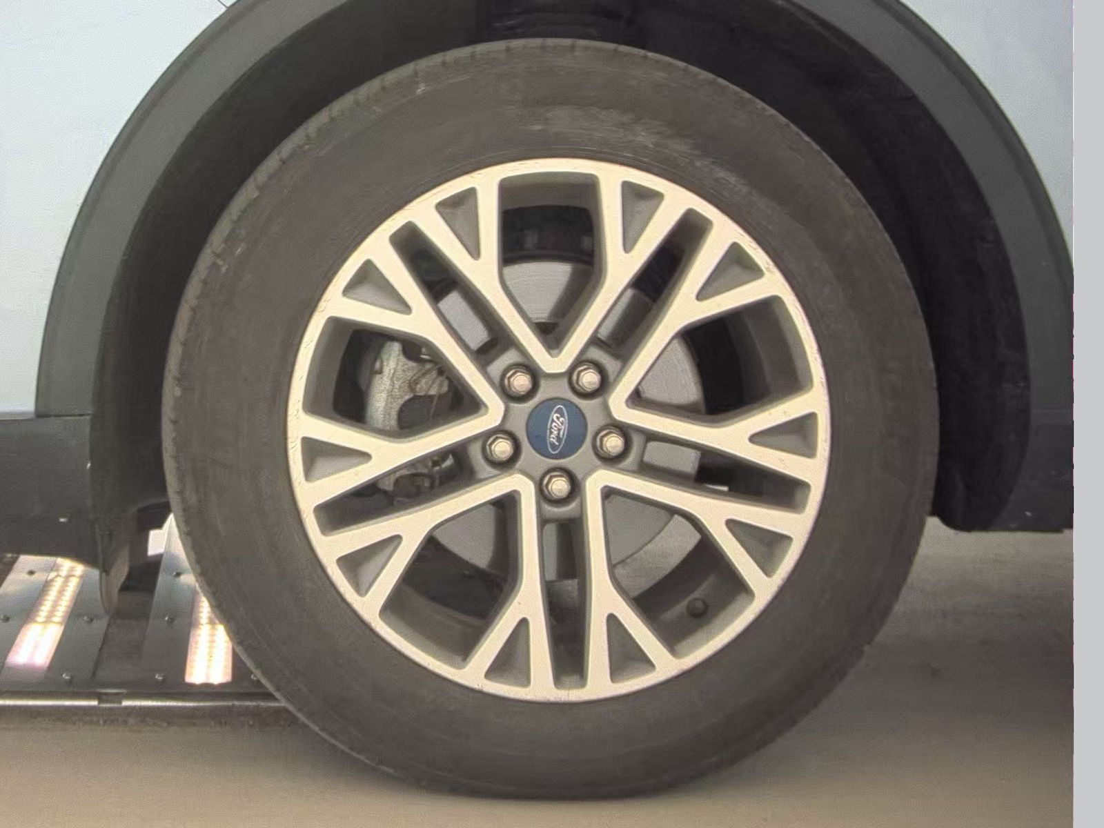 FORD ESCAPE - 10