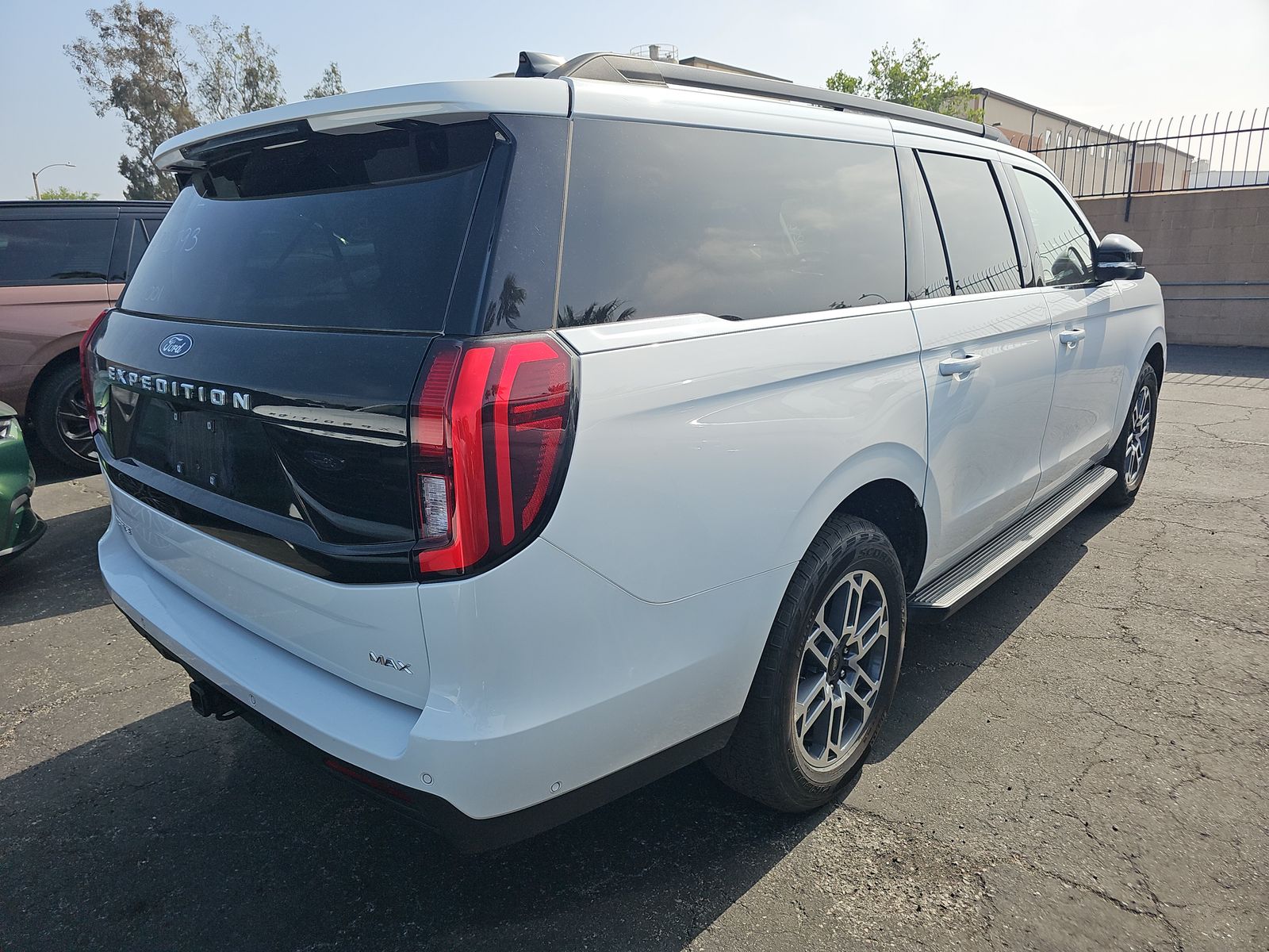 FORD EXPEDITION MAX - 5