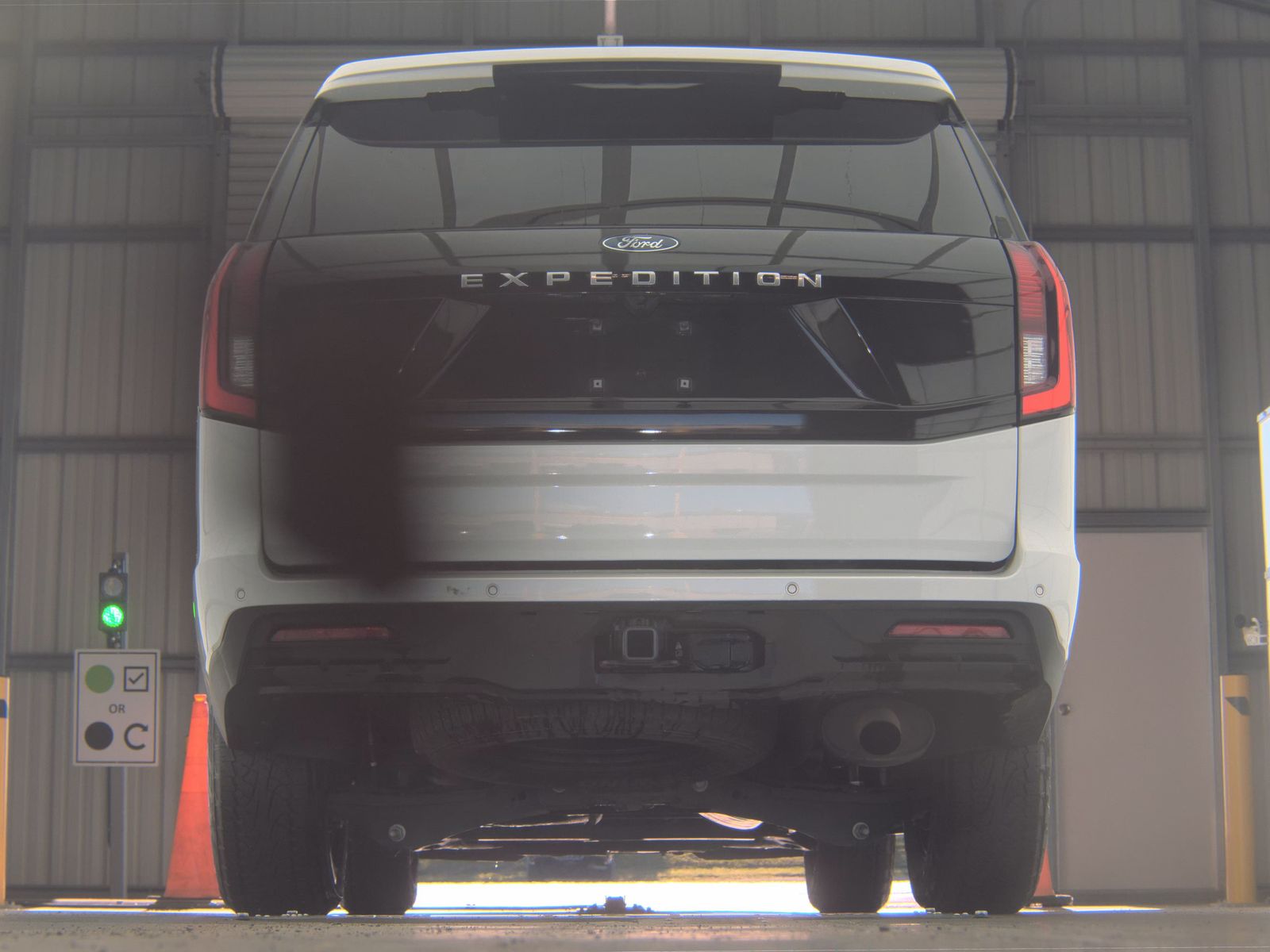FORD EXPEDITION - 8