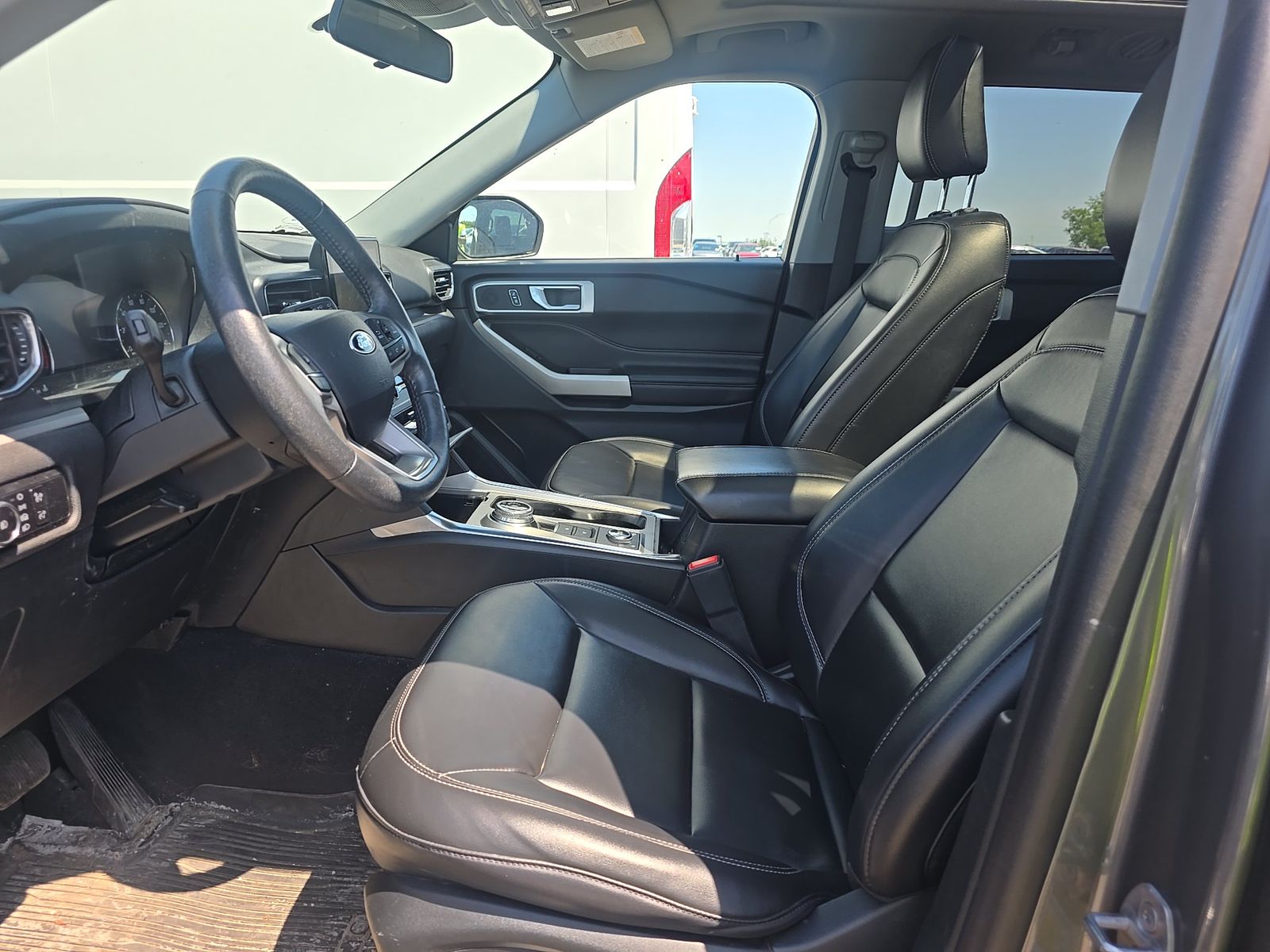 FORD EXPLORER - 8