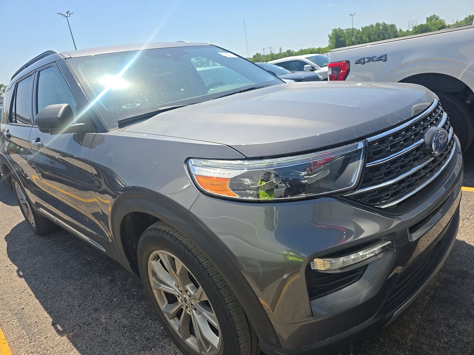 FORD EXPLORER - 4