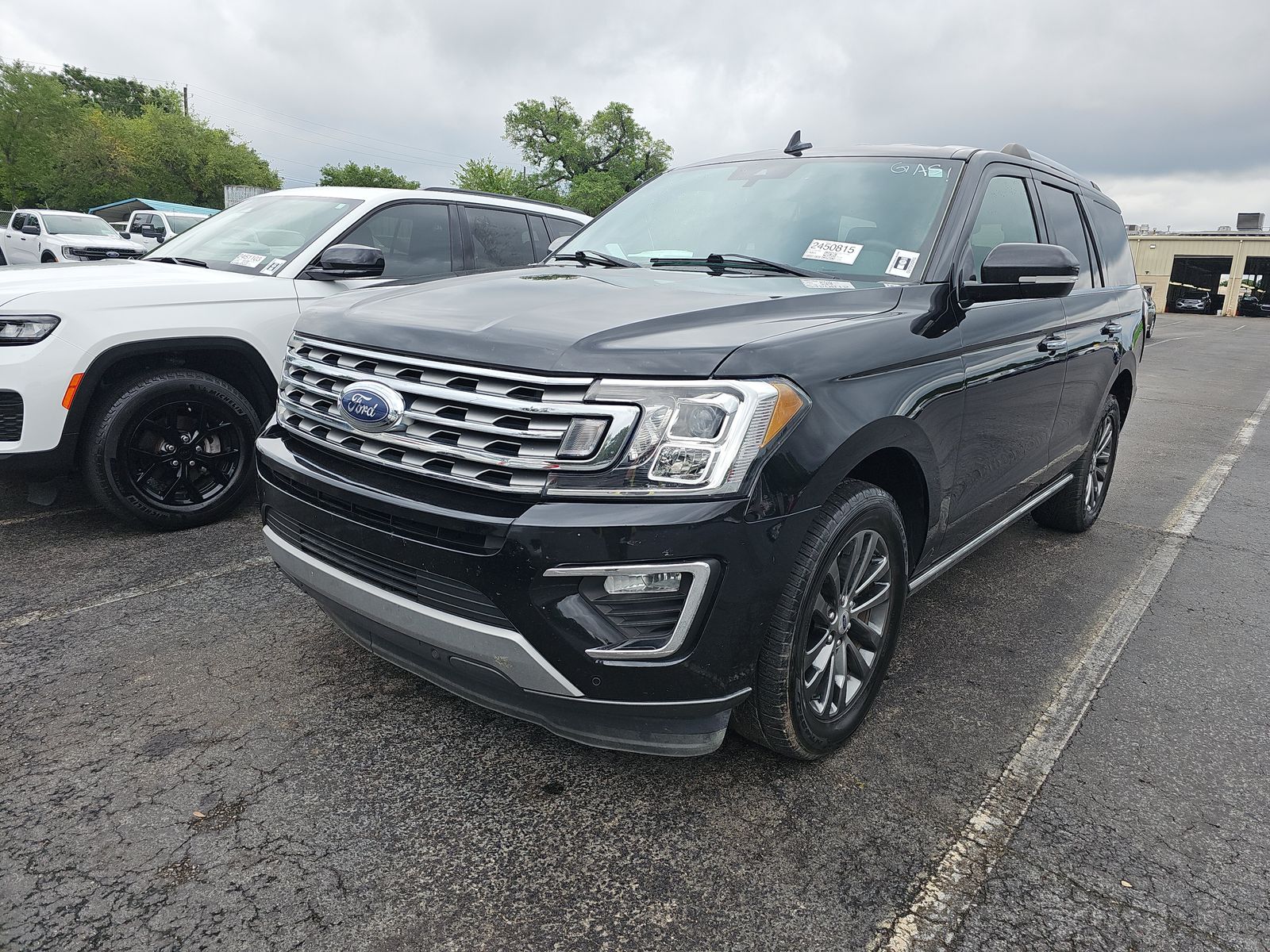 FORD EXPEDITION - 1