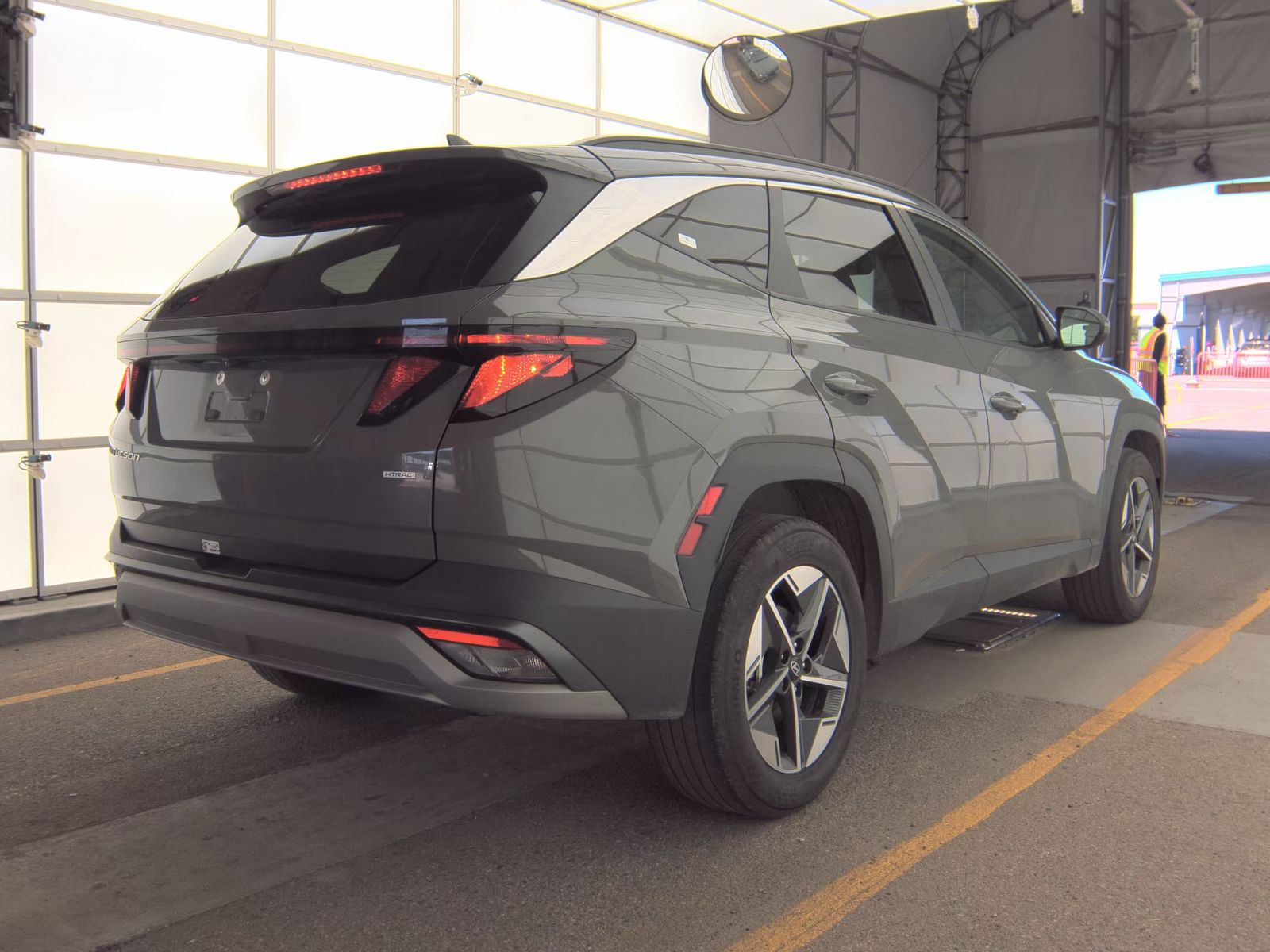 HYUNDAI TUCSON - 6
